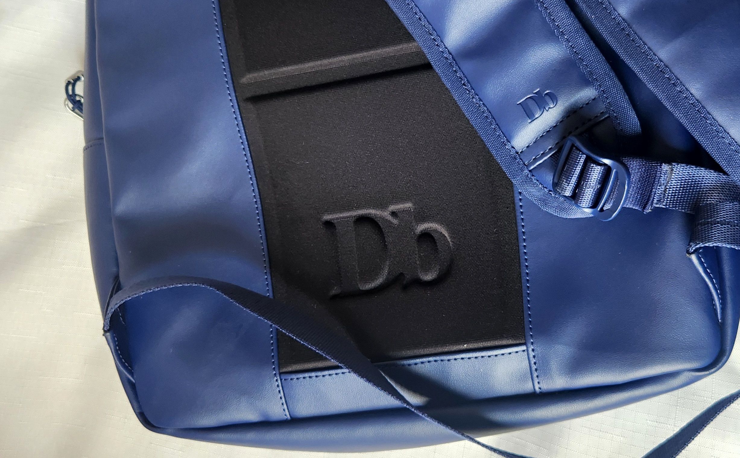 Other Db Douchebags "SAMPLE" Backpack 8L Deep Sea Blue Adult Rare Size ONE SIZE - 14 Thumbnail