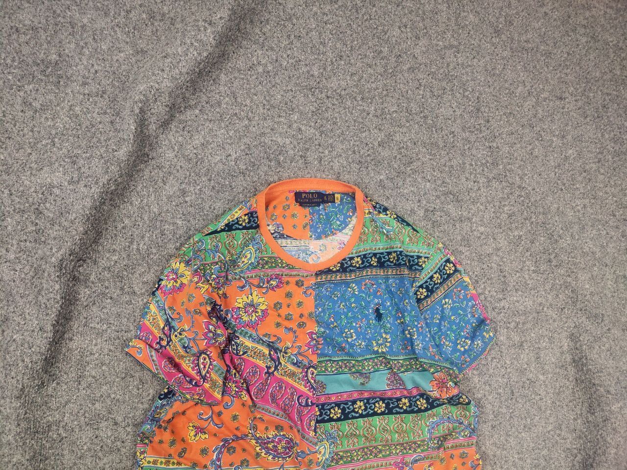 Polo Ralph Lauren Polo Ralph Lauren Patchwork-Print bright T-Shirt Tee Vintage Size US XL / EU 56 / 4 - 4 Thumbnail