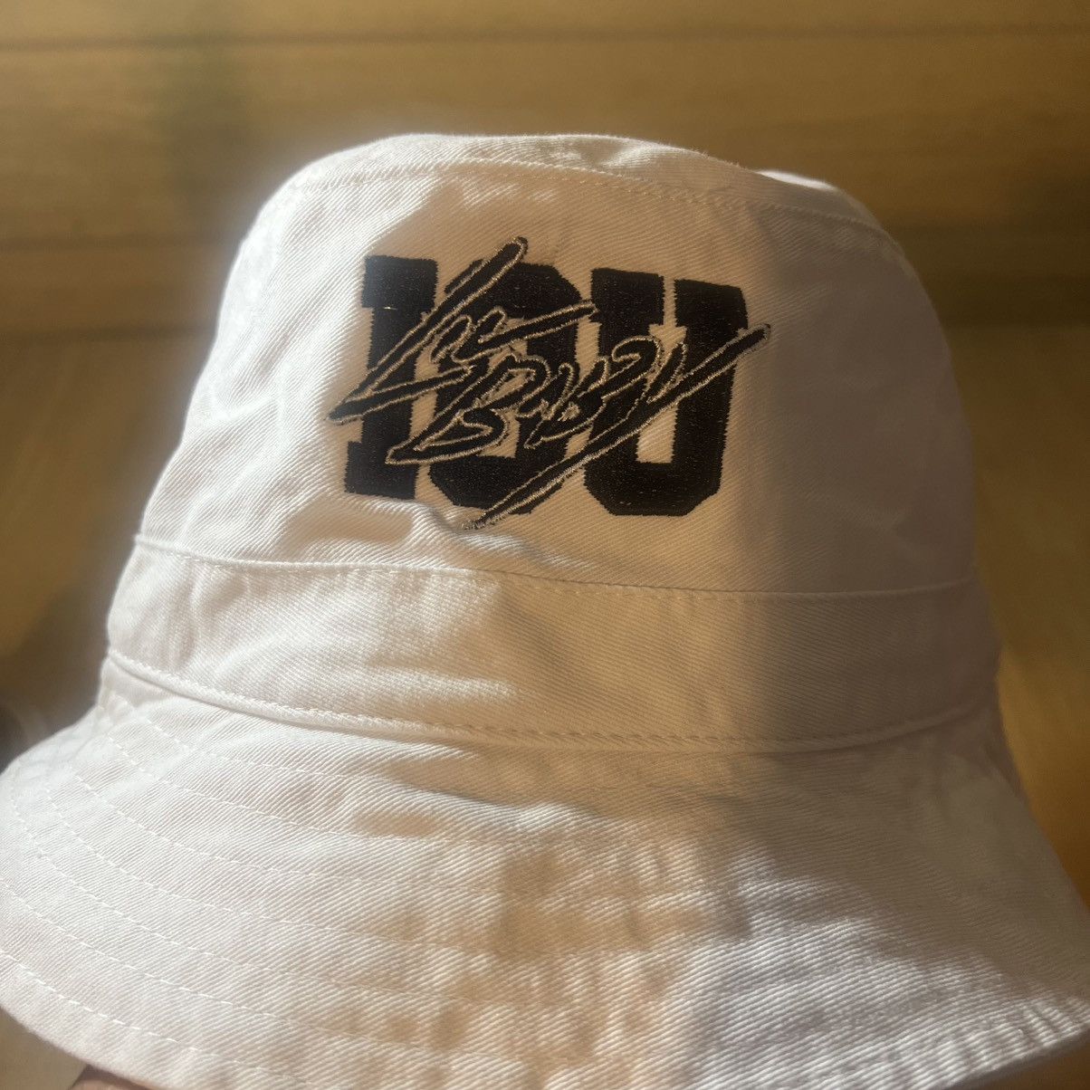 Decky NWOT Lil Baby IOU concert White Bucket Hat Size ONE SIZE - 4 Thumbnail