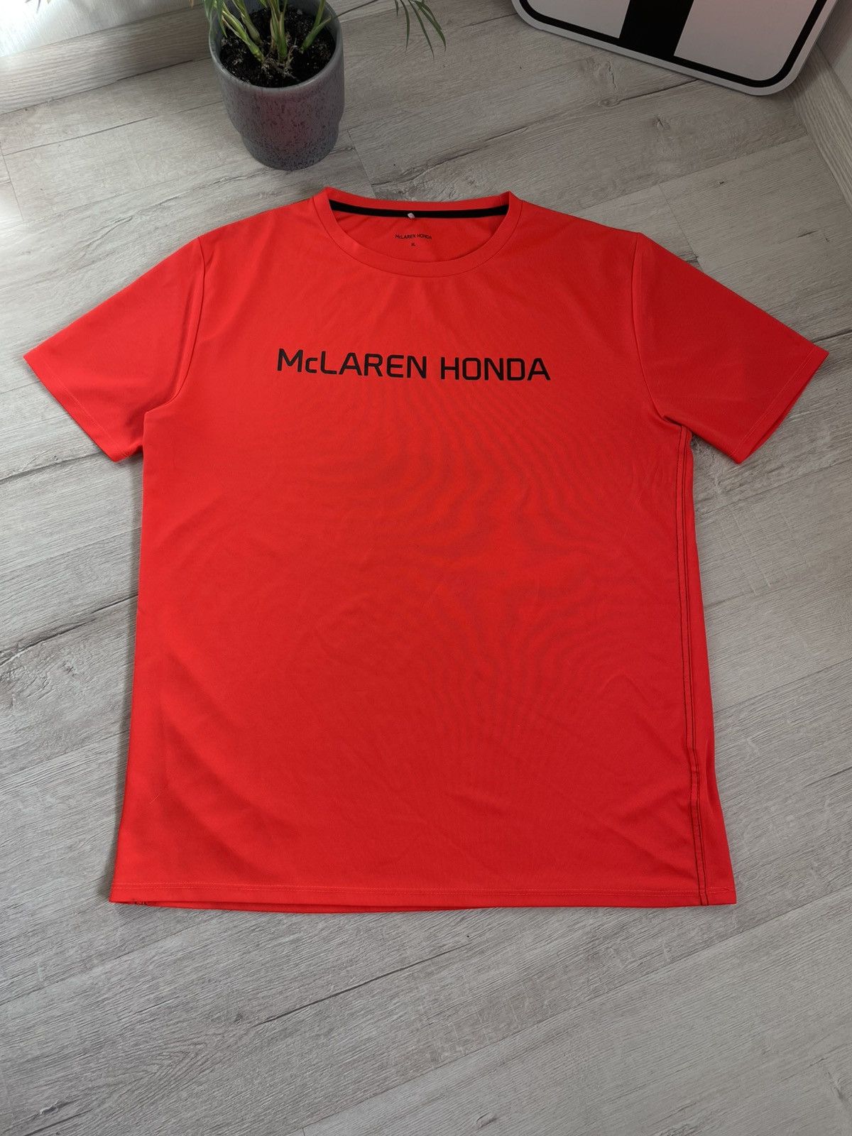 Honda × Malcolm McLaren Rare McLaren Honda Racing T-shirt Big Logo Printed Tee Size US XL / EU 56 / 4 - 4 Thumbnail