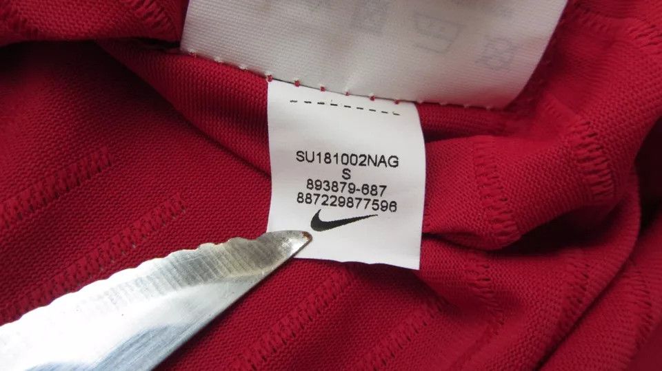 Nike NEW 2018 Nike Vaporknit Portugal Shirt Football COLLECTOR'S Size US S / EU 44-46 / 1 - 5 Thumbnail