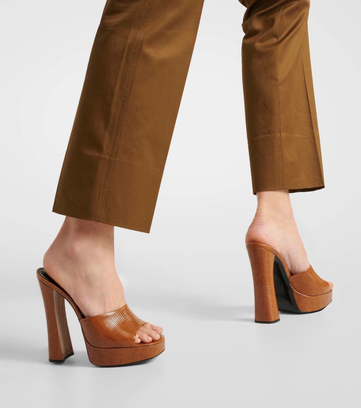 Saint Laurent Paris o1bcso1str1225 Heels in Brown Size US 10 / IT 40 - 3 Thumbnail