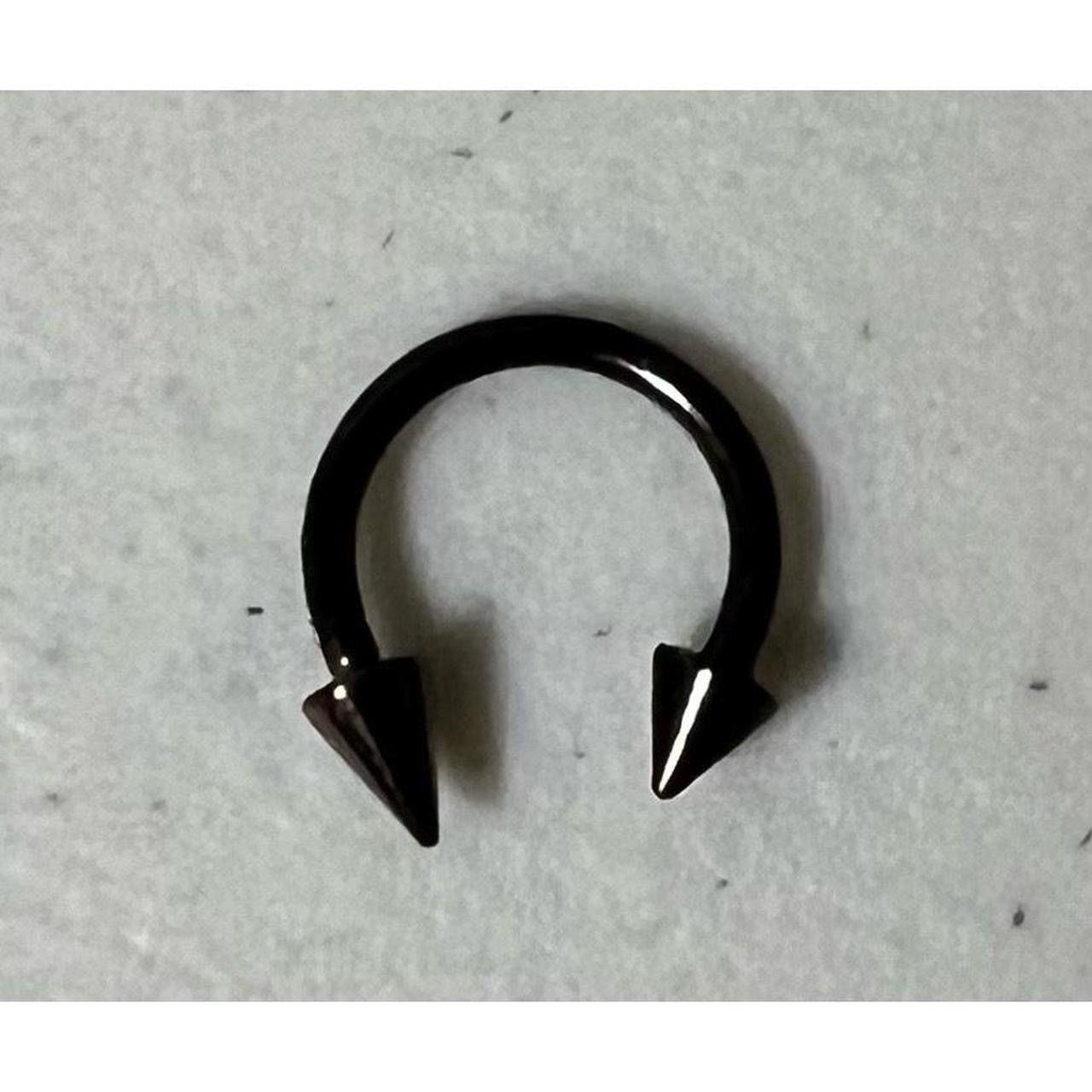 Japanese Brand × Jewelry × Vintage Black Spiked Curved Horseshoe Septum Earring Body Jewelry 🖤 Size ONE SIZE - 2 Thumbnail