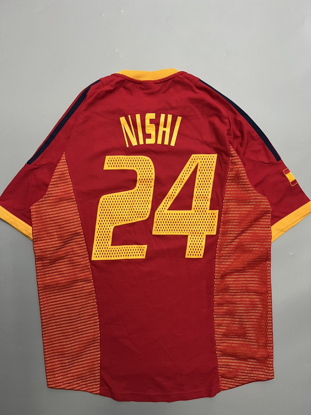 Adidas 2002-04 Adidas Spain Home Jersey Size US M / EU 48-50 / 2 - 4 Thumbnail