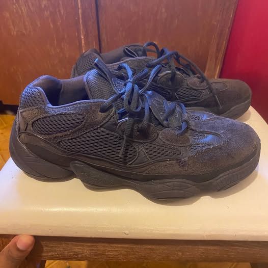 Other YEEZY 500 2017( Men US 9 /EU 42) Size US 9 / EU 42 - 1 Thumbnail