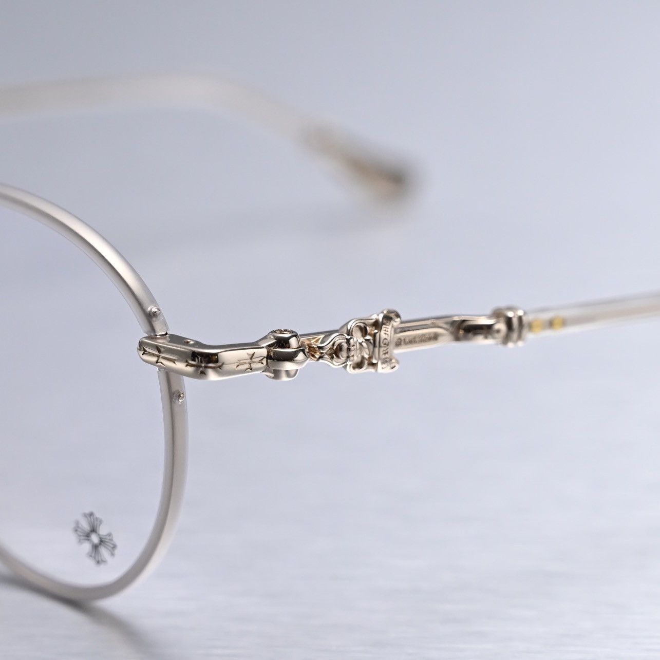 Chrome Hearts CHROME HEARTS FIRKIN MATTE CRYSTAL/ GOLD PLATED GLASSES Size ONE SIZE - 3 Thumbnail