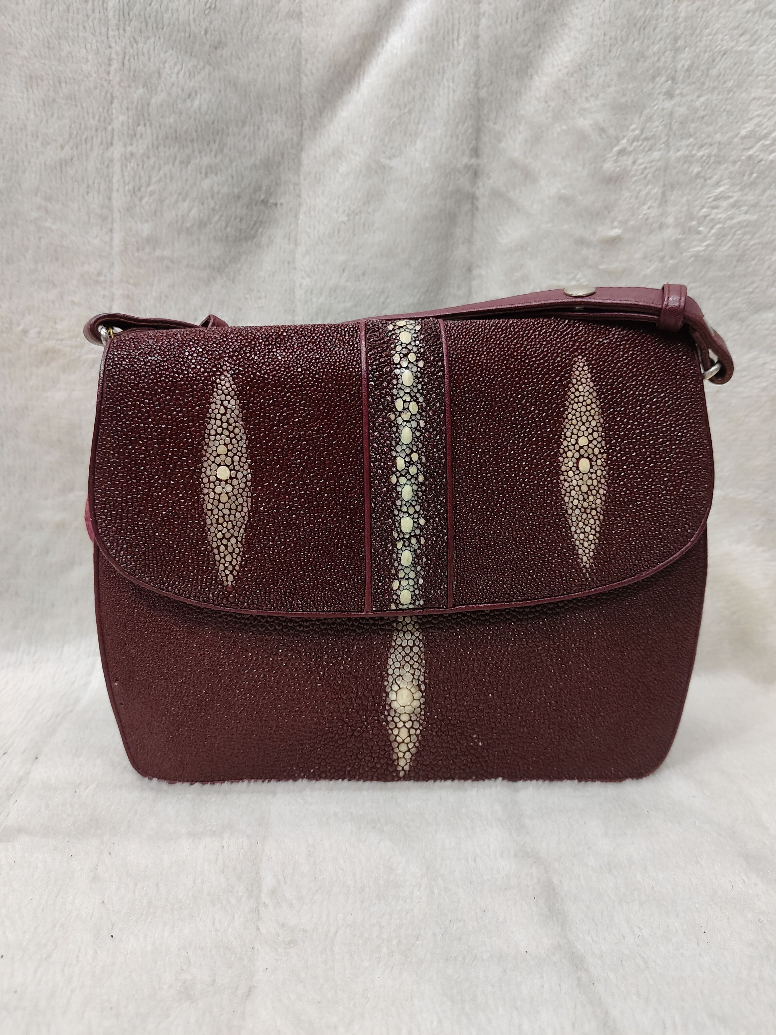 Vintage 80s Stingray Leather Burgundy Exotic Skin Shoulder Bag Size ONE SIZE - 1 Thumbnail