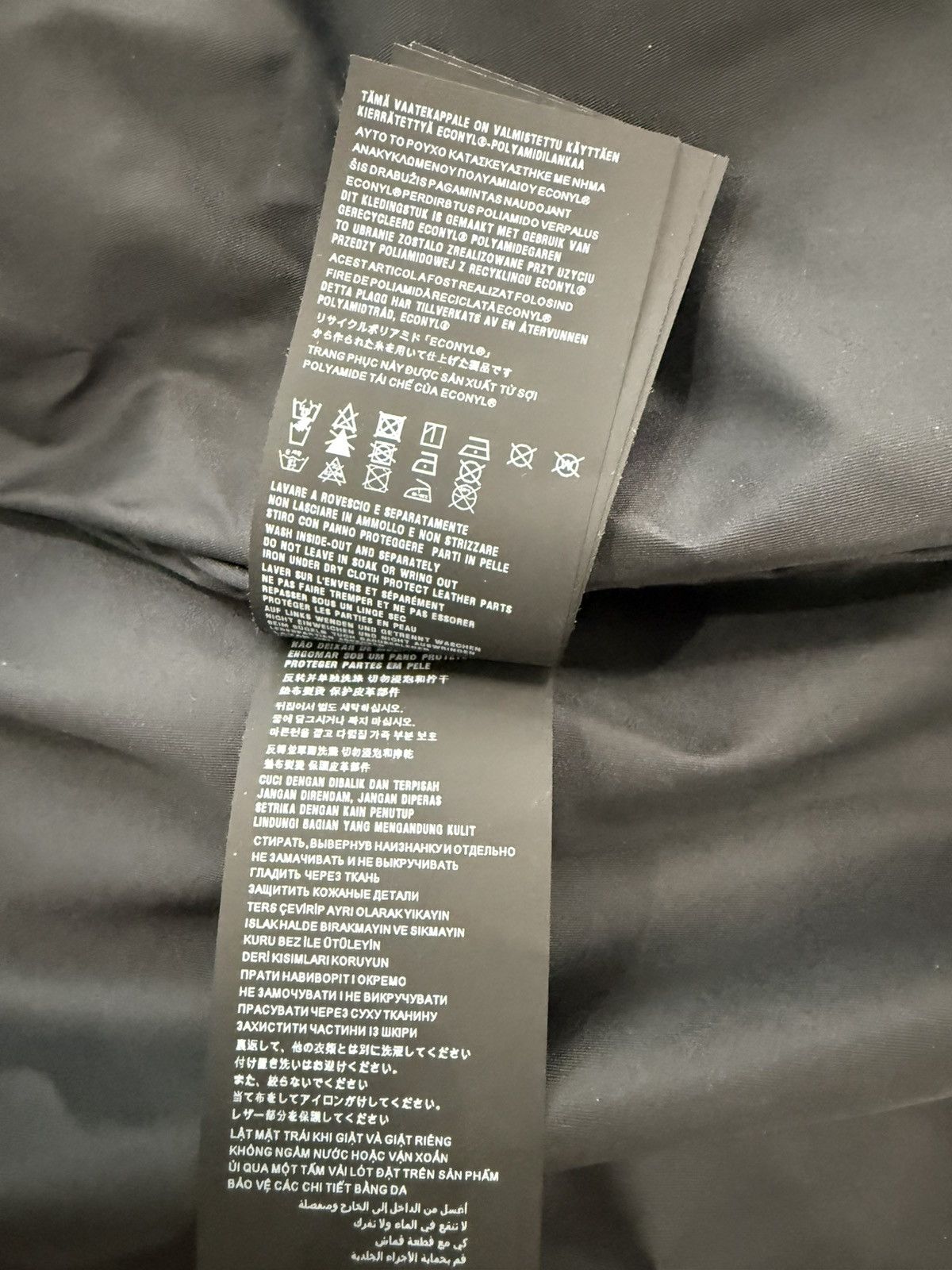 Prada Prada Re-Nylon shirt Size US L / EU 52-54 / 3 - 6 Thumbnail