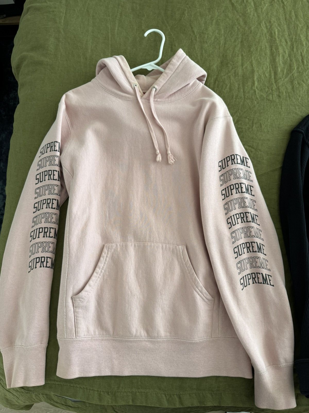 Supreme Supreme Sleeve Arc Hood Size US M / EU 48-50 / 2 - 1 Thumbnail