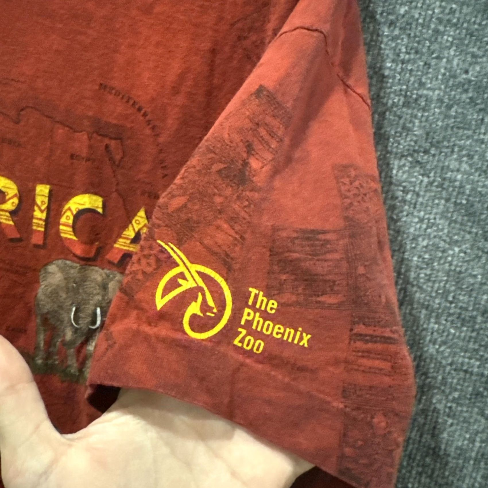 Fruit Of The Loom Vintage 80s 90s Africa Graphic Animals Nature AOP Red Mens Shirt Size XL HTF Size US XL / EU 56 / 4 - 3 Thumbnail