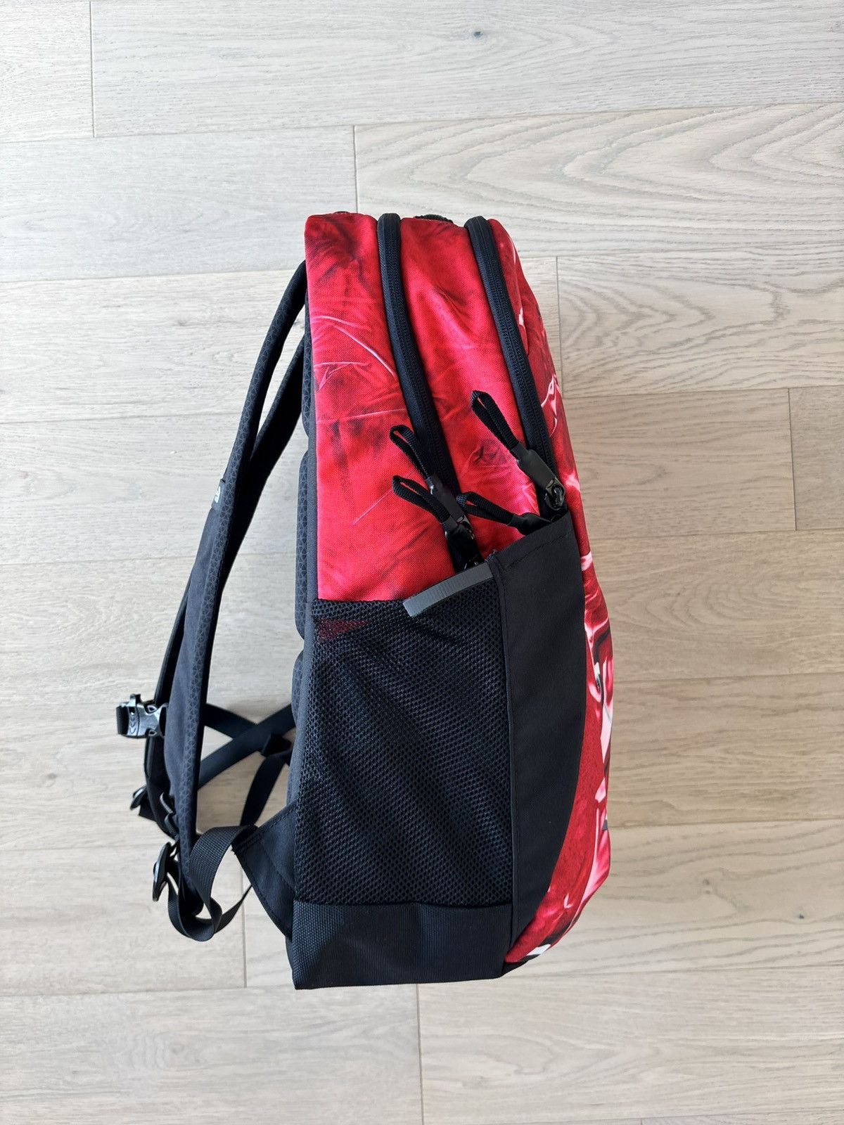 Supreme Supreme x North Face Red Borealis Backpack Size ONE SIZE - 4 Thumbnail