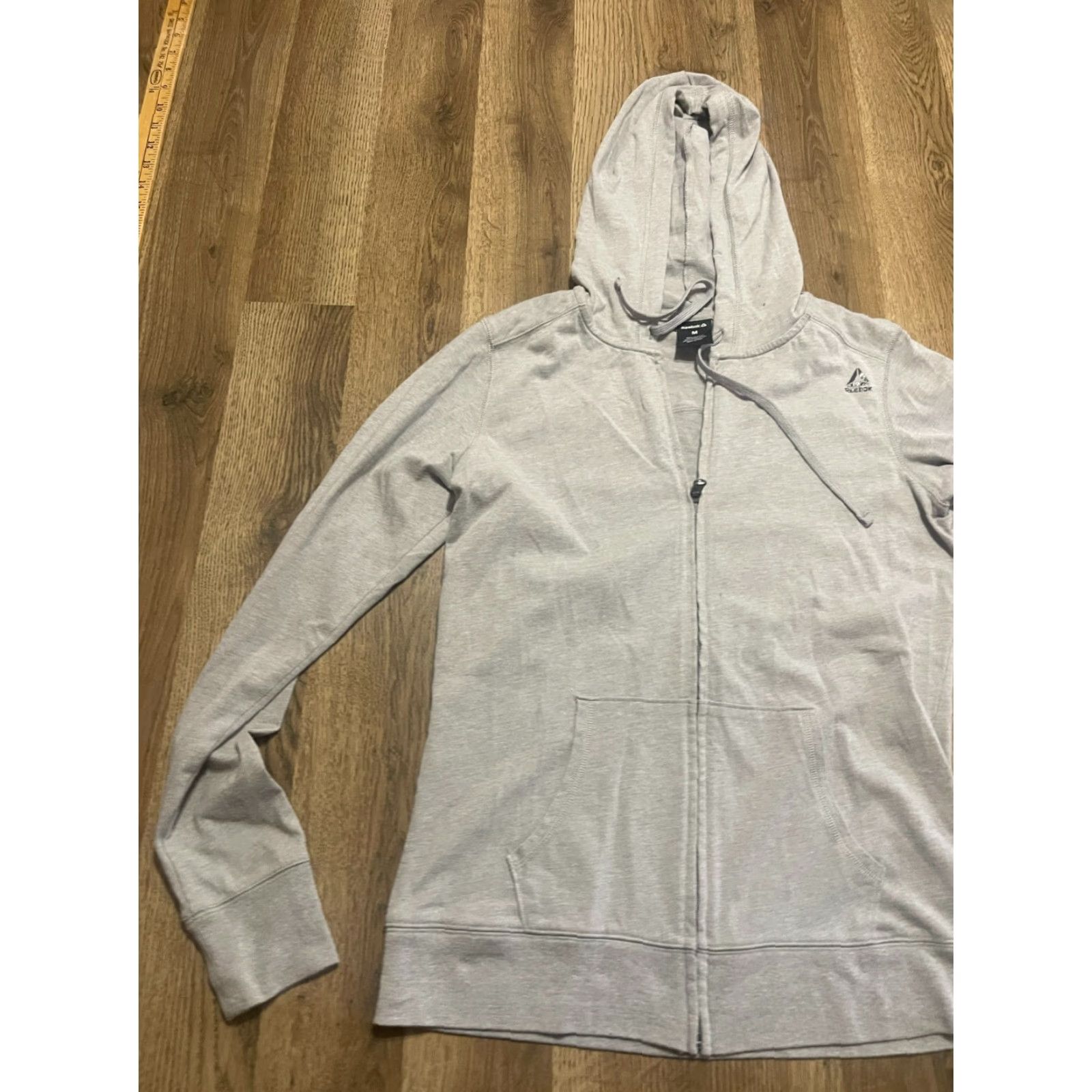 Reebok Reebok Hoodie Women’s Size M Gray Full Zip Long Sleeve Drawstring Casual Regular Modern 90s? No. Size M / US 6-8 / IT 42-44 - 4 Thumbnail