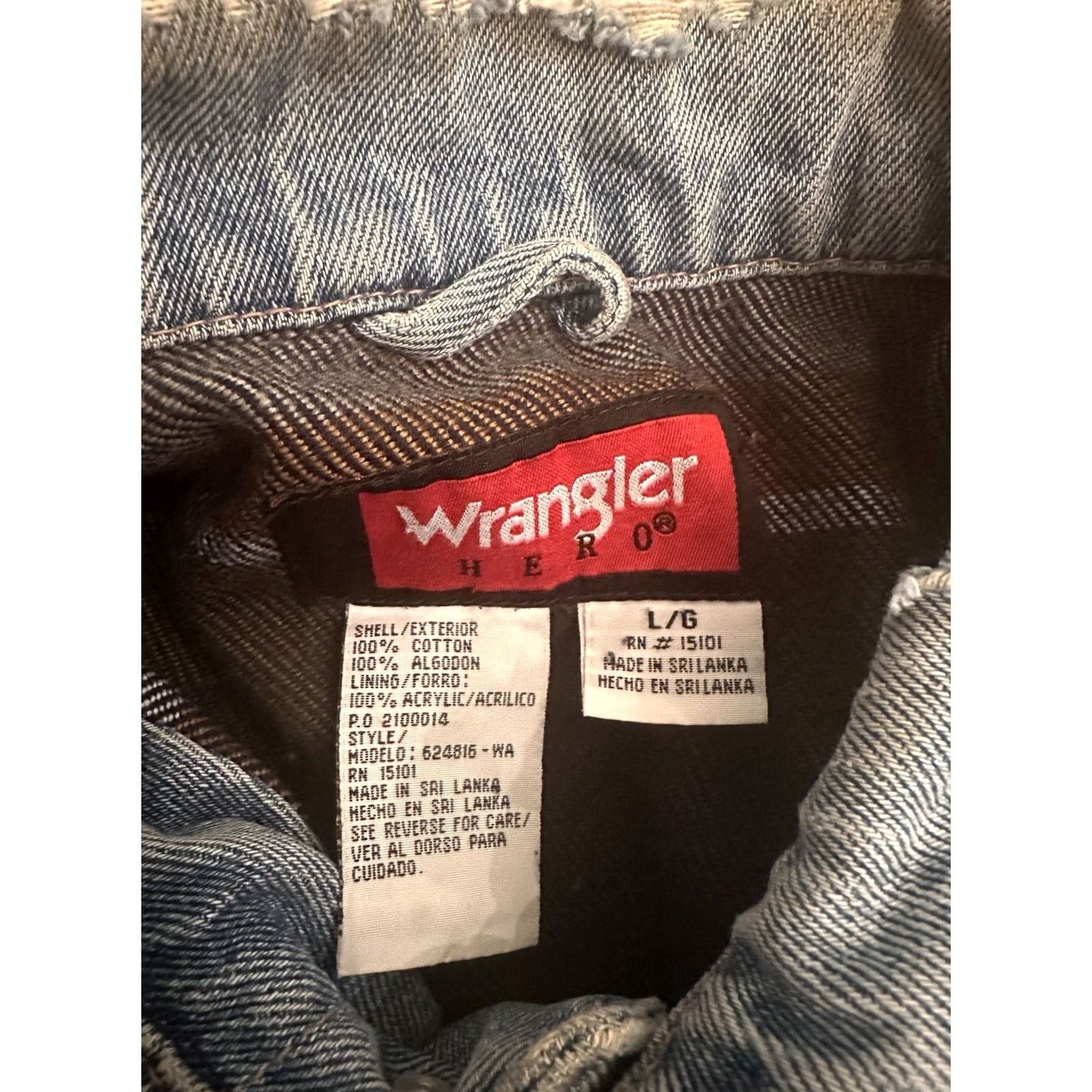 Wrangler VINTAGE Wrangler Hero Men L Jacket Denim Blue Cotton Lined Distressed Trucker Style Jeans Coat Short Sleeve Shirt? Size US 33 - 7 Thumbnail