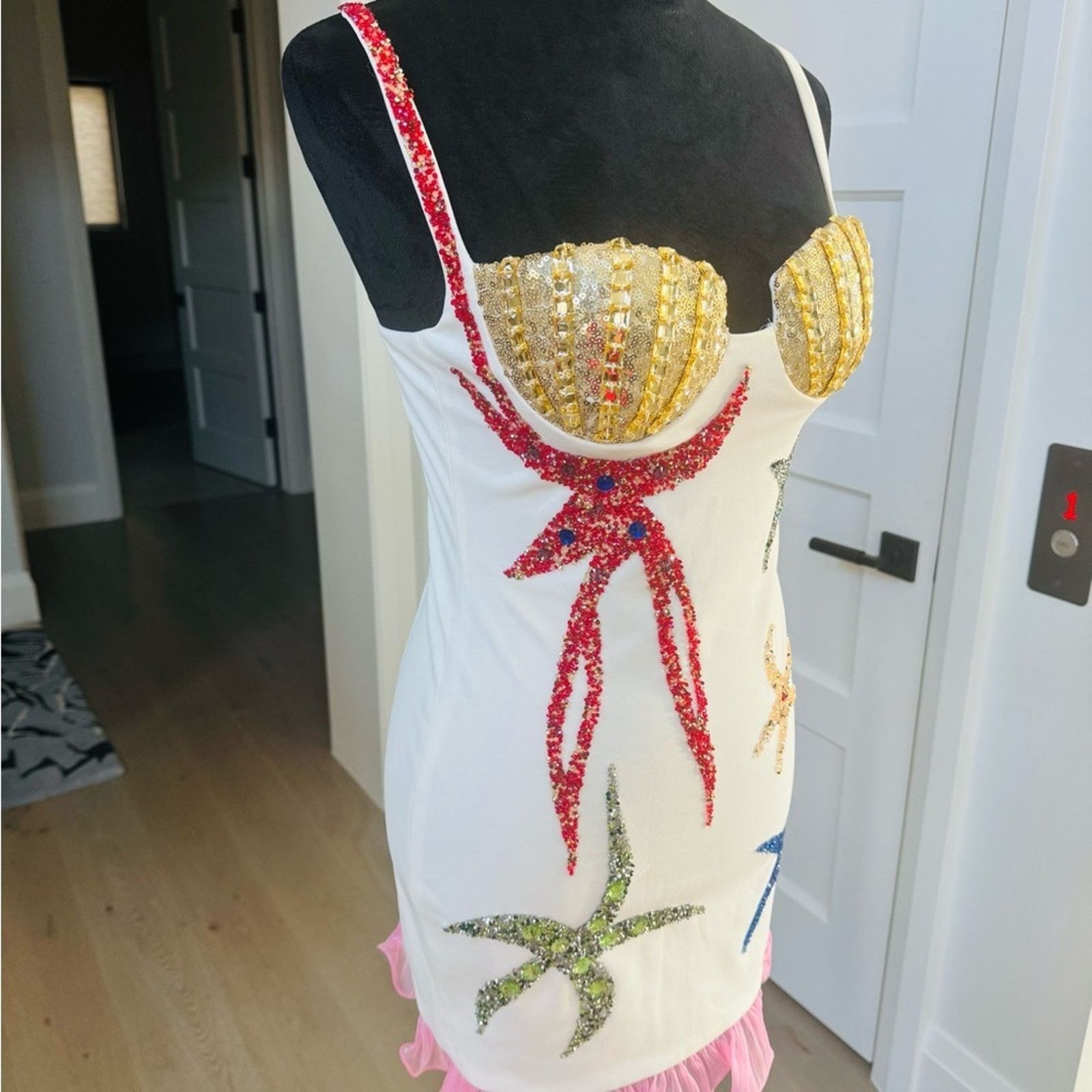Other White Silk Mini Dress with Colorful Sequin Starfish size S Size S / US 4 / IT 40 - 12 Thumbnail