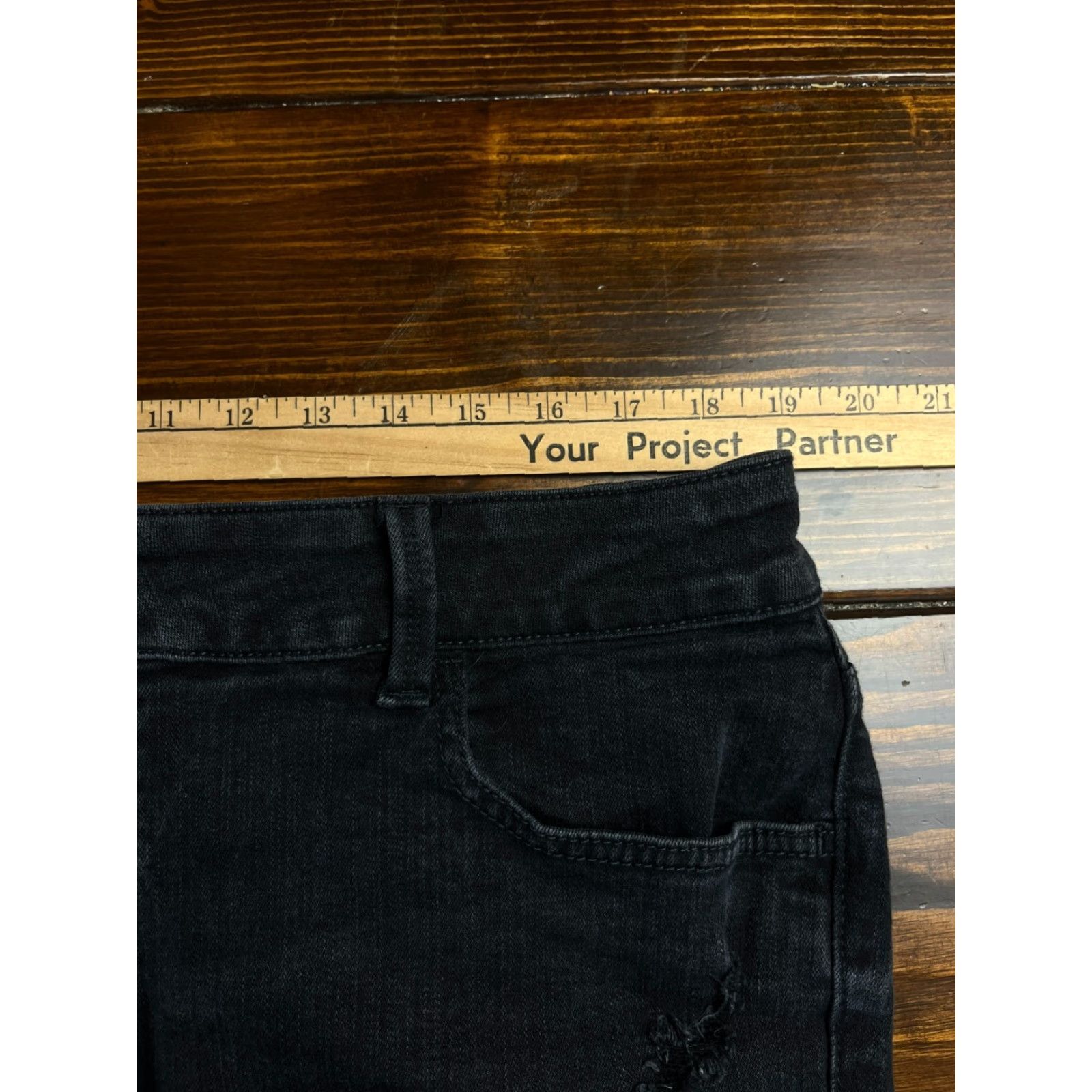 Vintage Maurices Jeans Women 18W Black Denim Distressed Frayed Hem Regular Pants Size 40" / US 18 - 4 Thumbnail