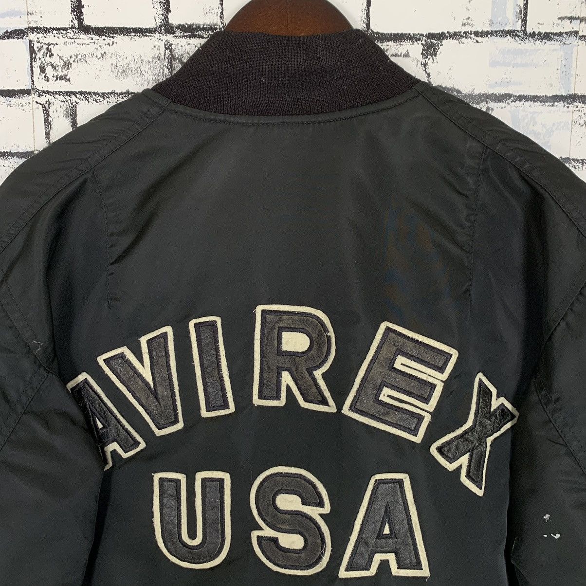 Avirex Avirex American Military Bomber Jacket Avirex Flight Jacket Size US L / EU 52-54 / 3 - 11 Thumbnail