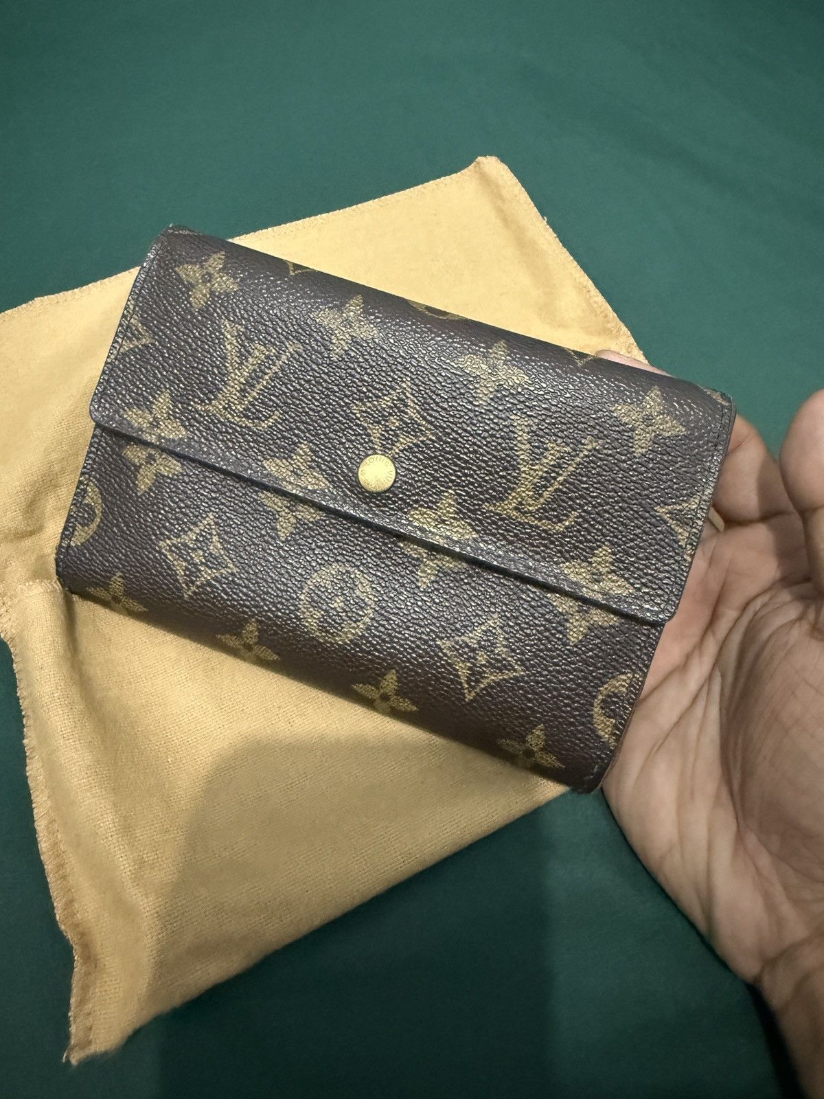 Louis Vuitton Louis Vuitton Monogram Tri Fold Wallet M61220 Size ONE SIZE - 3 Thumbnail