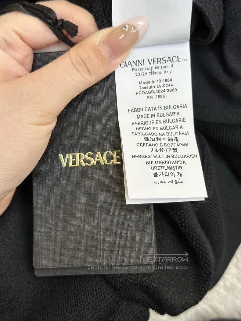 Versace Versace Black casual hooded coat Size US M / EU 48-50 / 2 - 7 Thumbnail