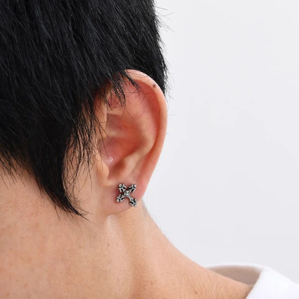 Jewelry × Vintage Gothic Cross Earrings Size ONE SIZE - 3 Thumbnail