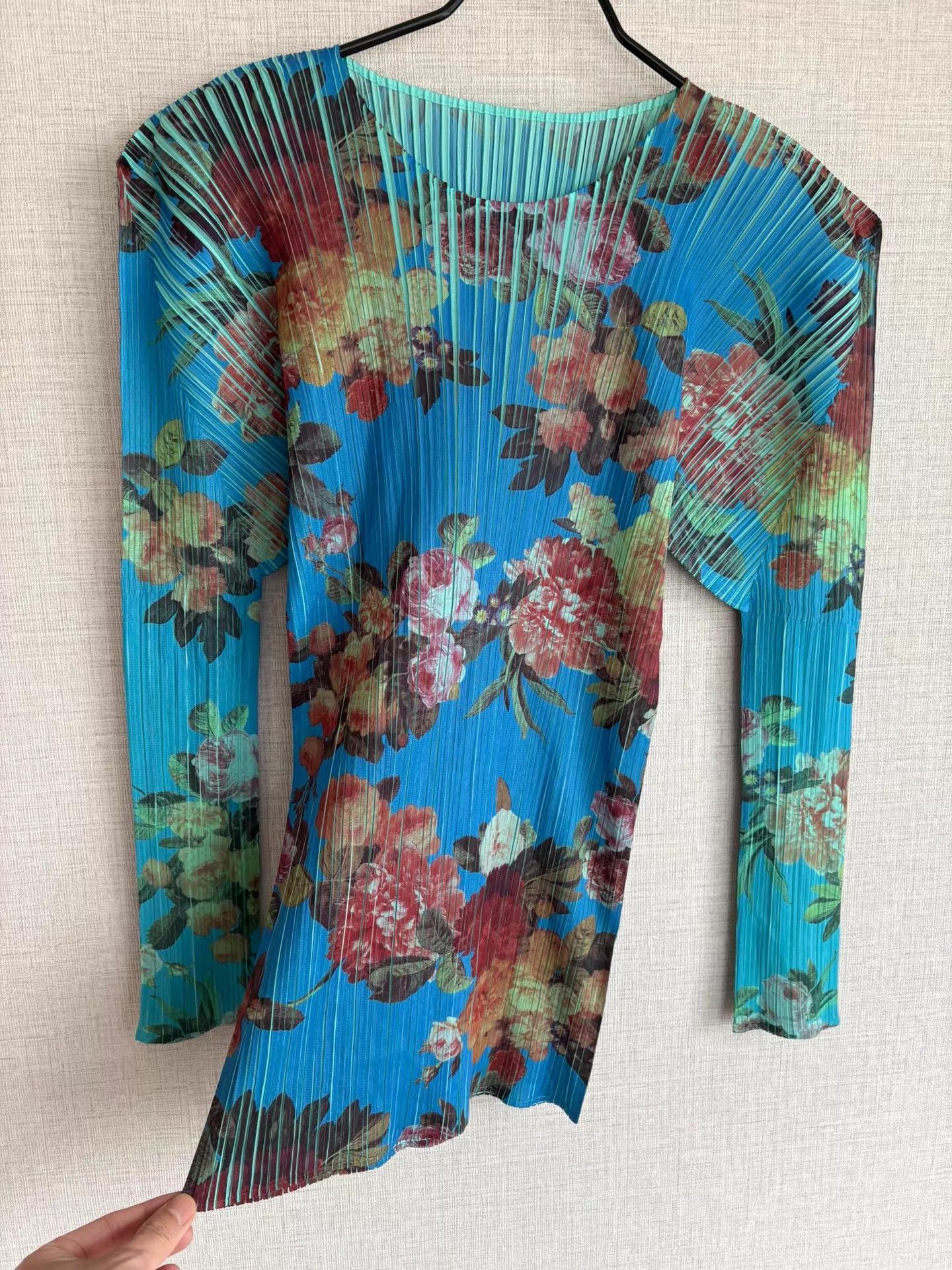 Pleats Please Issey Miyake PLEATS PLEASE blue printed longsleeve top Size S Size S / US 4 / IT 40 - 3 Thumbnail