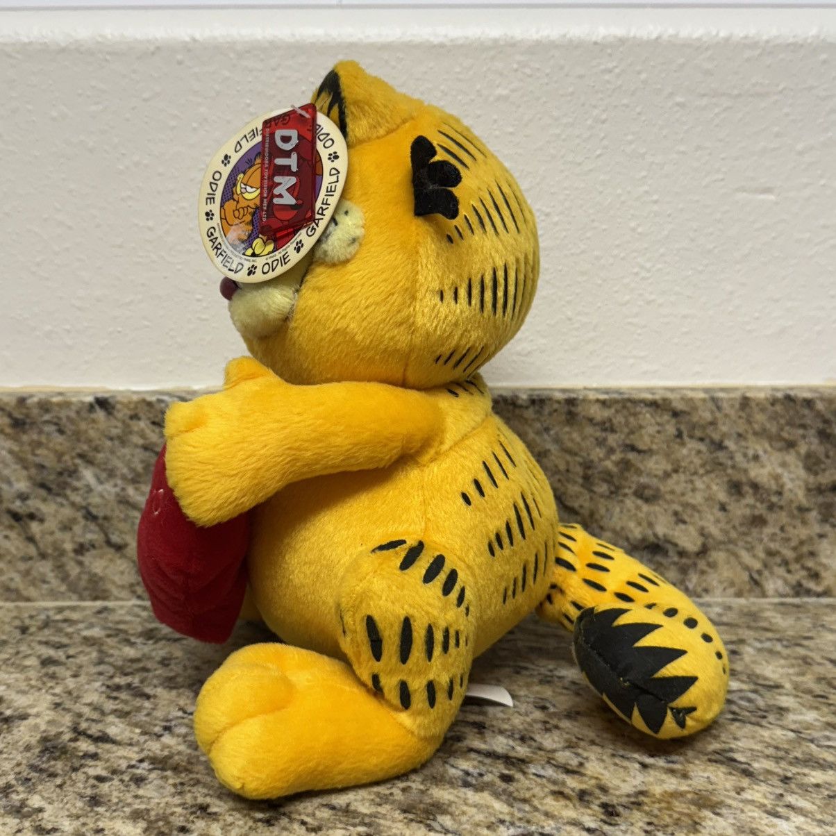 Vintage Vintage Garfield Te Quiero” 11” Spanish Valentines Day Plush Size ONE SIZE - 2 Thumbnail
