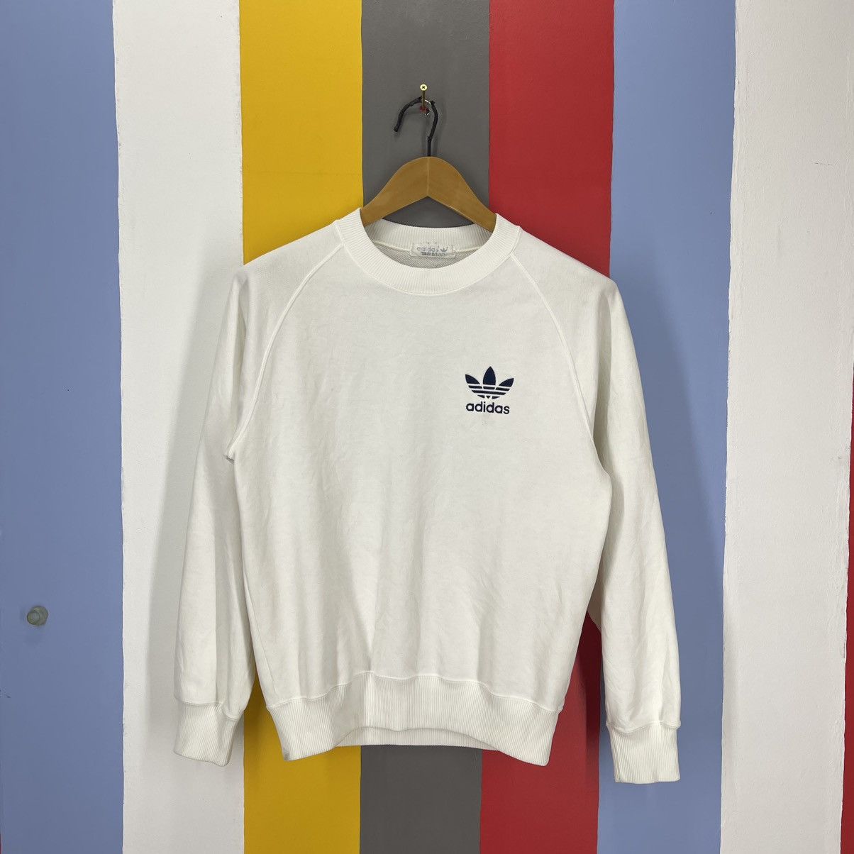 Adidas Vintage ADIDAS Crew Neck Sweatshirt #2037/14 Size US S / EU 44-46 / 1 - 1 Thumbnail