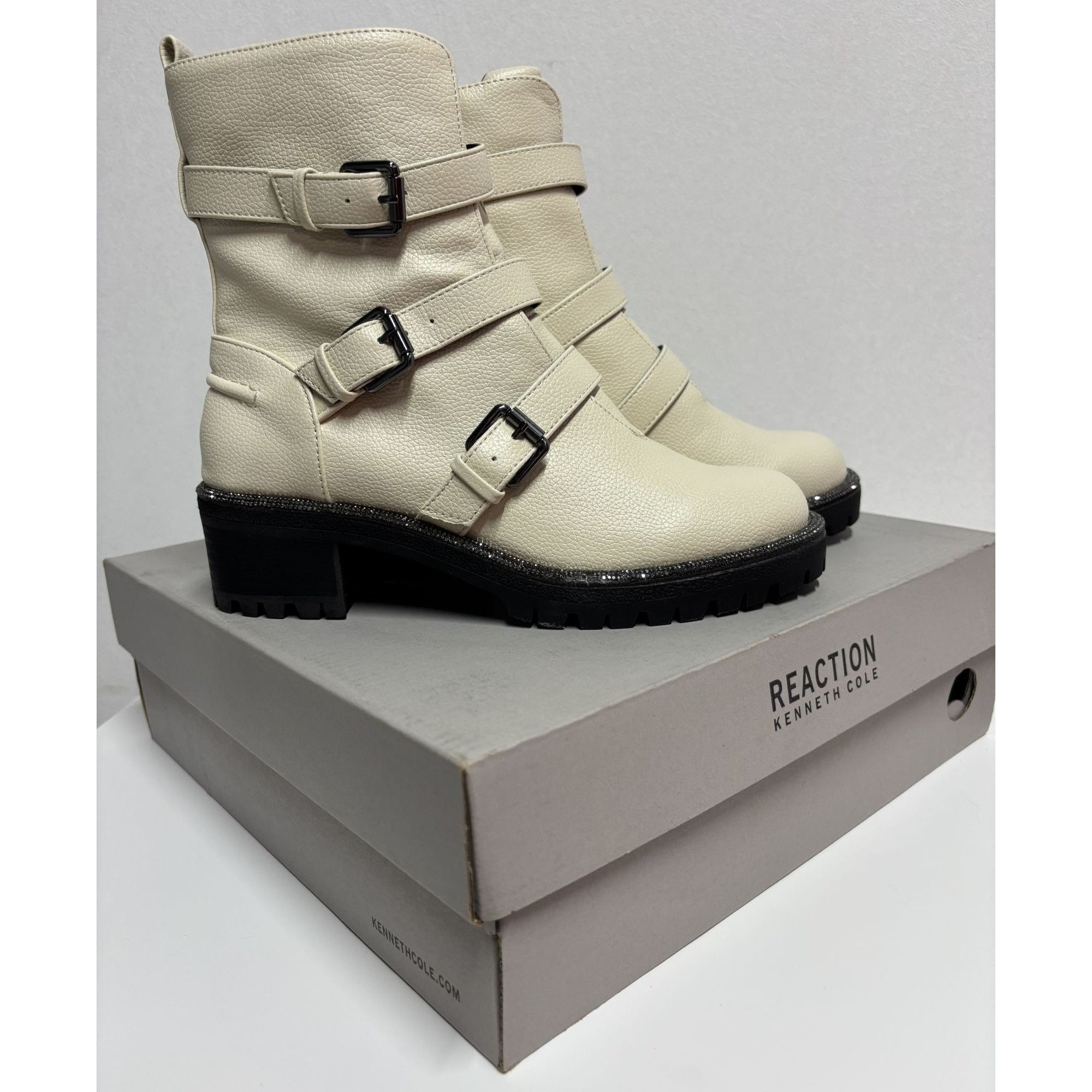Kenneth Cole KENNETH COLE / Tate Briker Jewel / Lug Sole / Booties / Bone Size US 5.5 / IT 35.5 - 7 Thumbnail