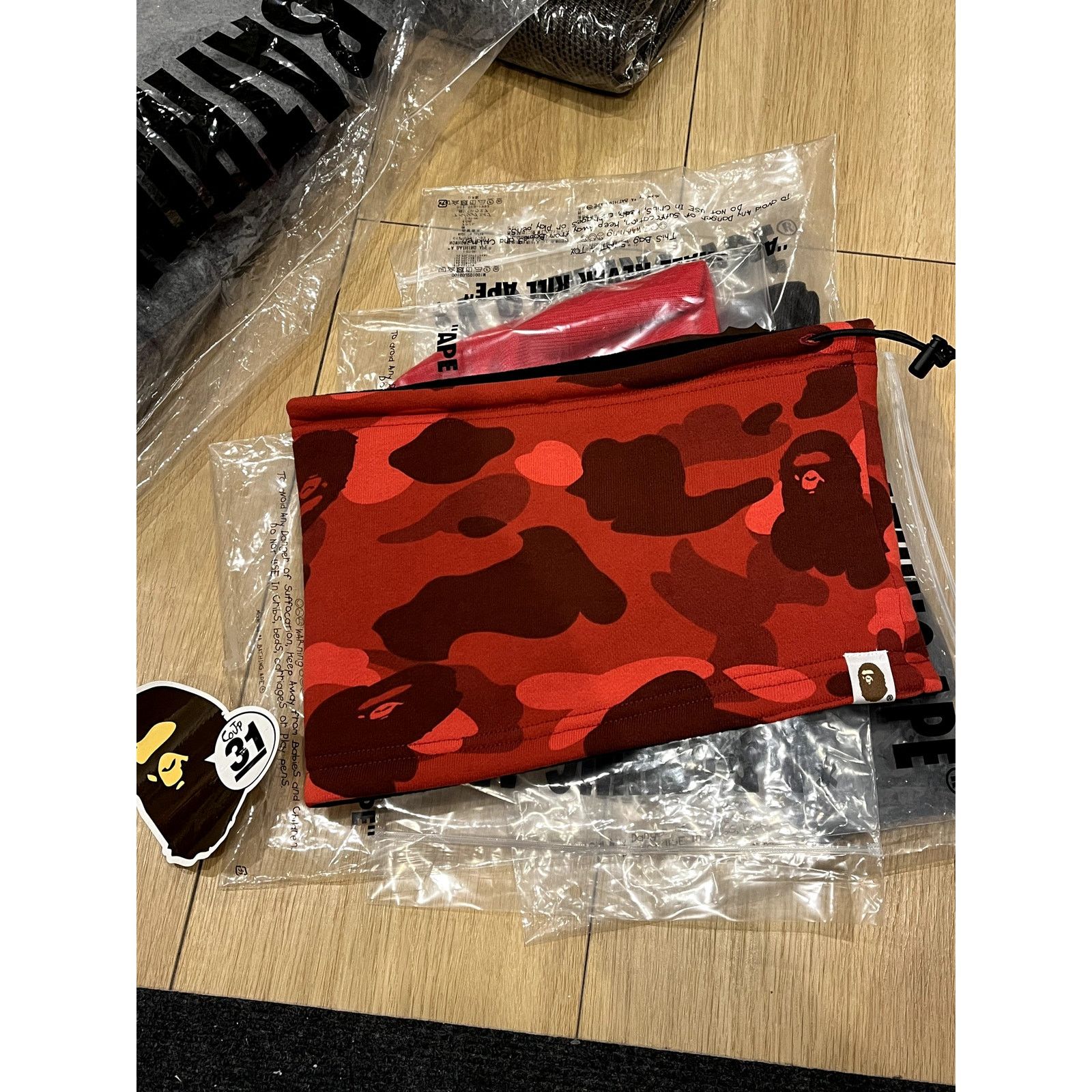 Bape Bape Color Camo Neck Warmer Size ONE SIZE - 4 Thumbnail