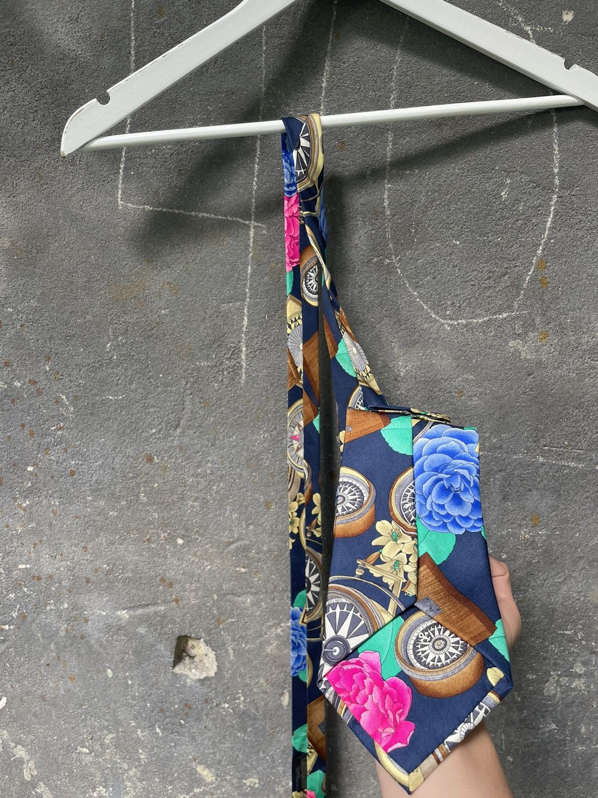 Leonard Paris Leonard Paris Tie 100% Silk Compass Flowers Size ONE SIZE - 7 Thumbnail