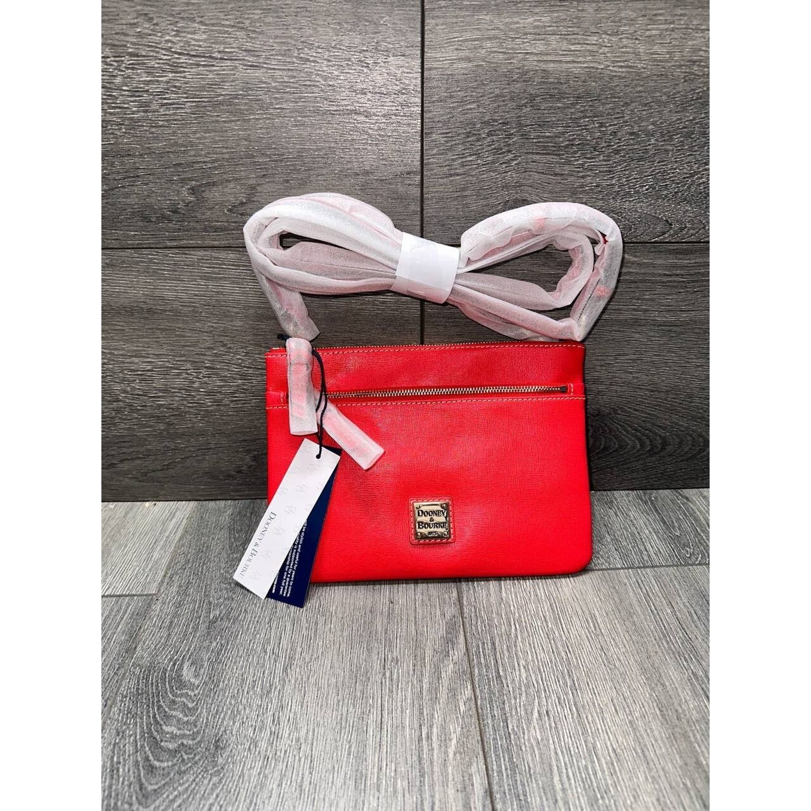 Dooney & Bourke Dooney & Bourke Saffiano Leather Patsy Crossbody Bag A675081 Size ONE SIZE - 3 Thumbnail