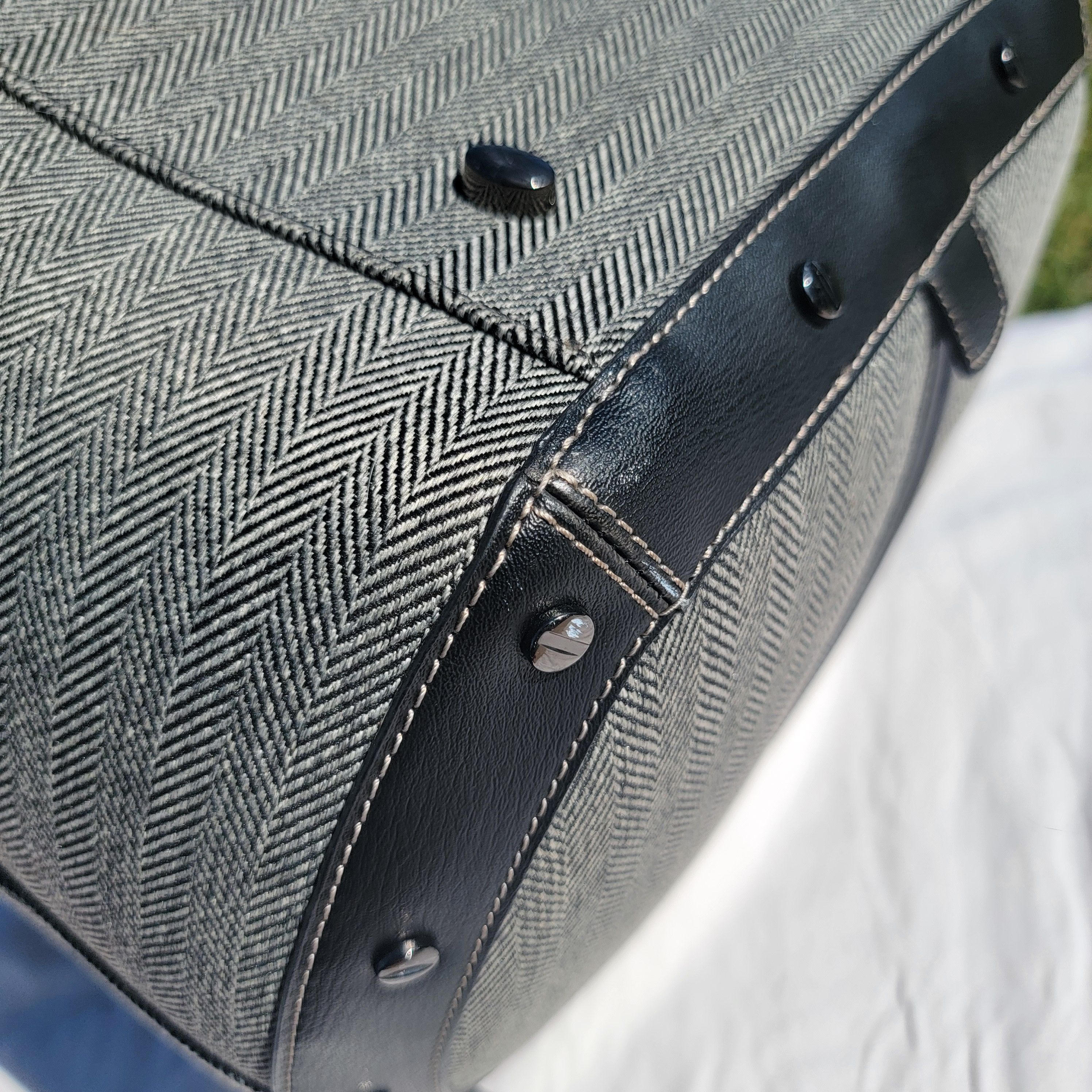 Samsonite Alexander Mcqueen X Samsonite Large Round Duffle Travel Bag Size ONE SIZE - 18 Thumbnail