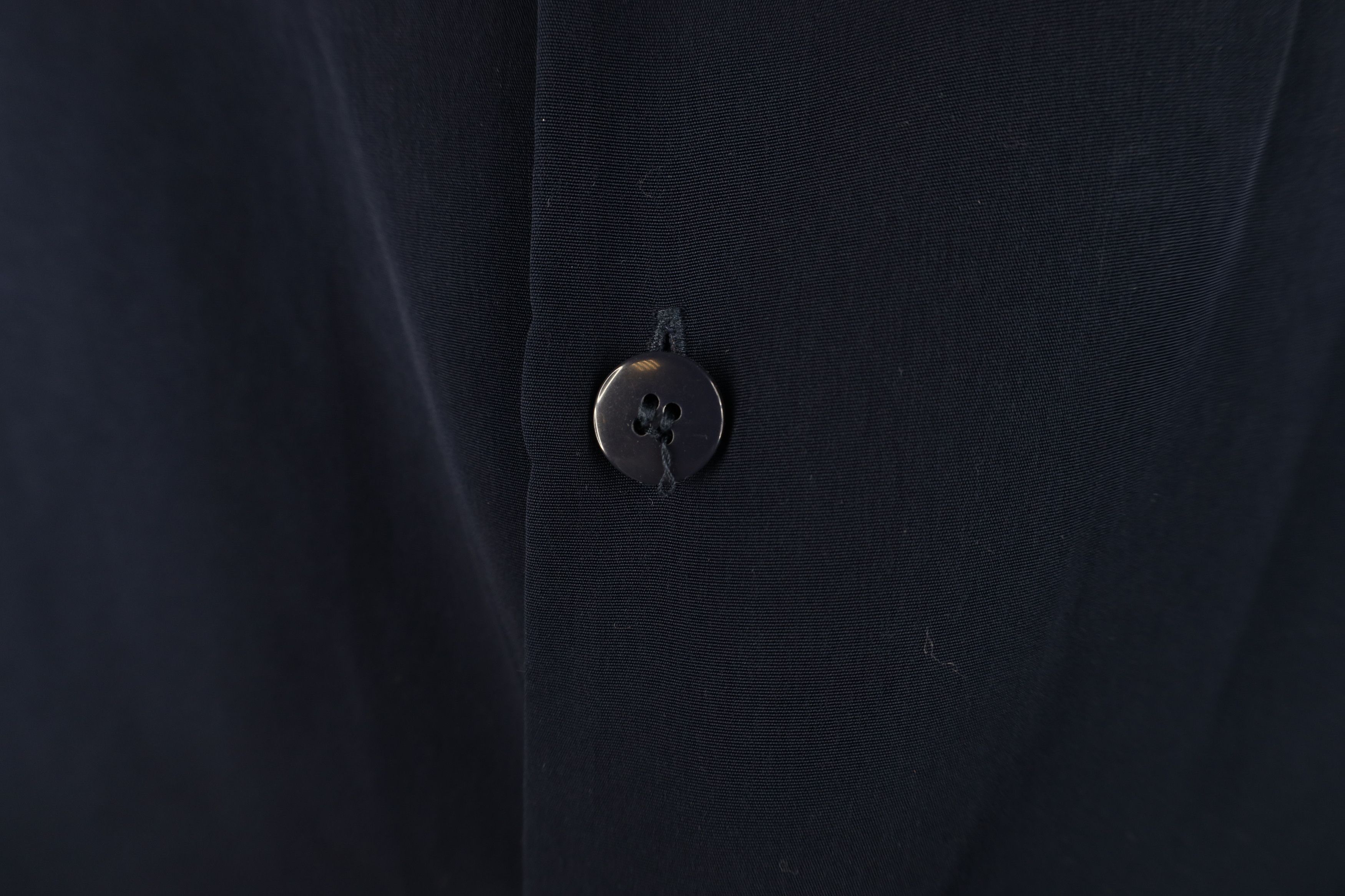 Vintage Vintage 90s Y2K Streetwear Looped Collar Button Shirt Size US L / EU 52-54 / 3 - 9 Thumbnail