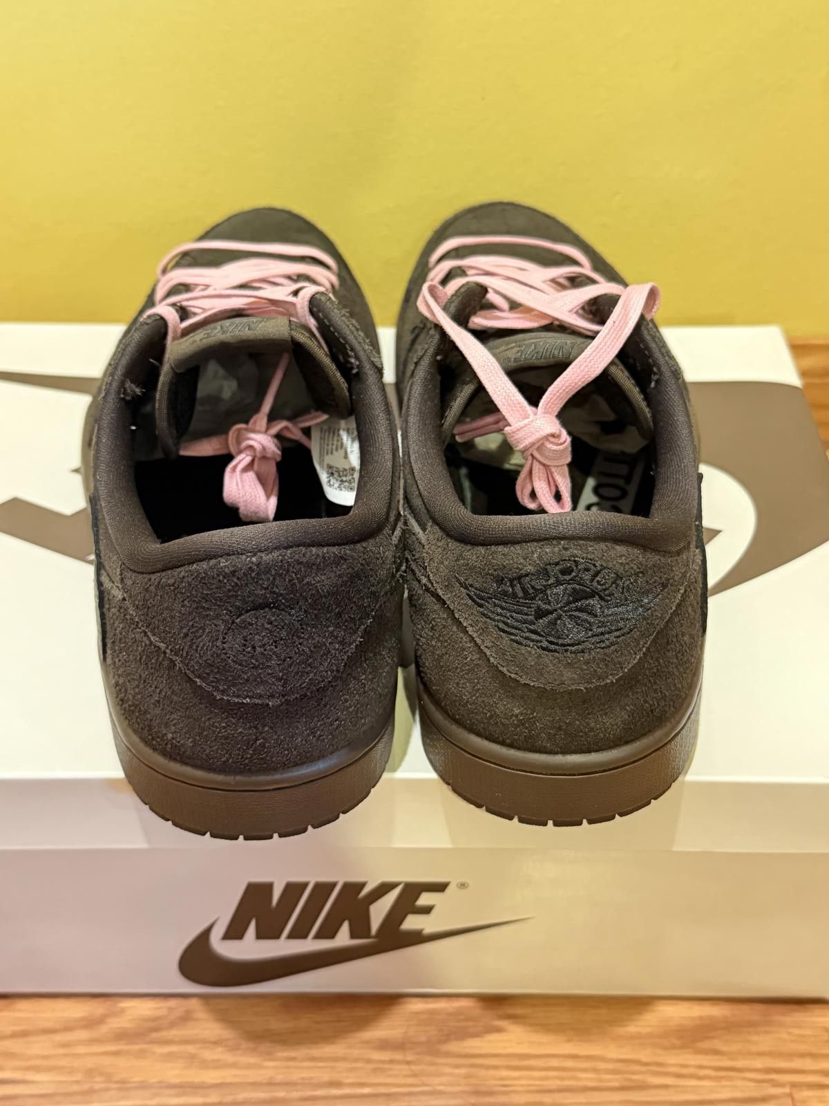 Jordan Brand Jordan 1 Travis Scott Velvet Brown Size 11 OG All DM7866-202 Size ONE SIZE - 4 Thumbnail