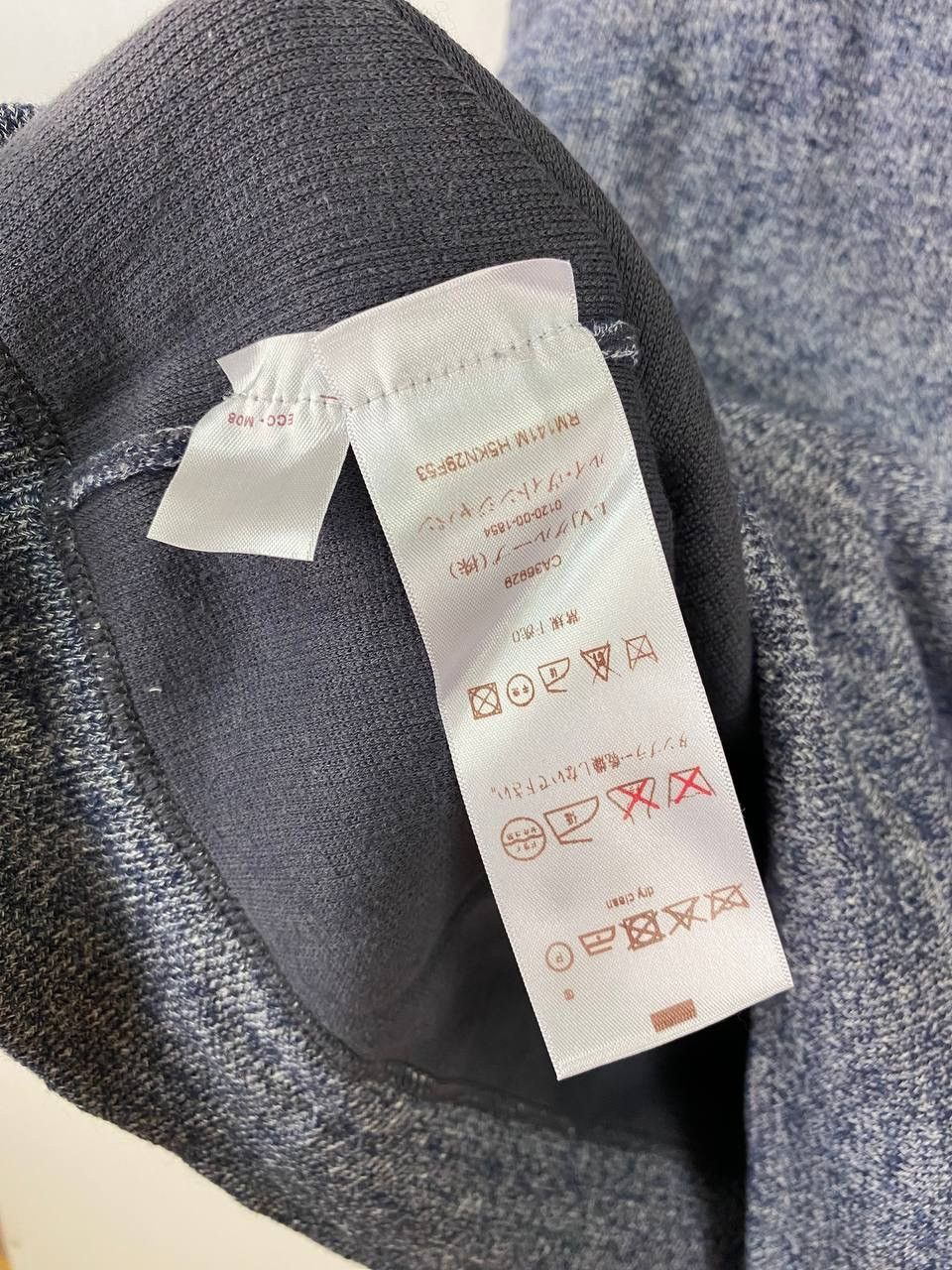 Louis Vuitton Louis Vuitton Logo luxury hoodie size S Size US S / EU 44-46 / 1 - 15 Thumbnail