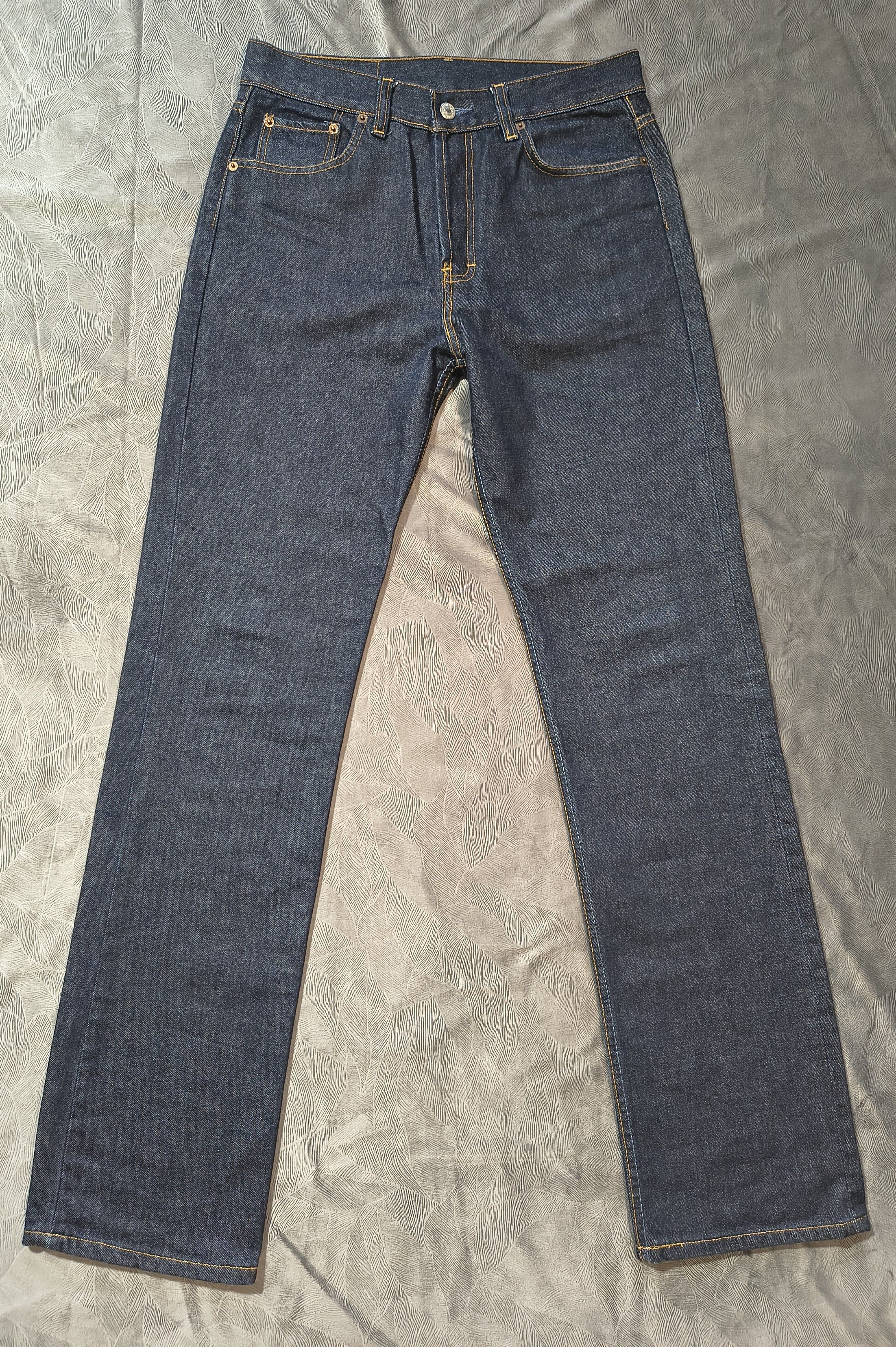 Levi's Vintage Levi's 501 Made in USA - Dark Indigo Wash - W31 L32 Size US 30 / EU 46 - 1 Thumbnail