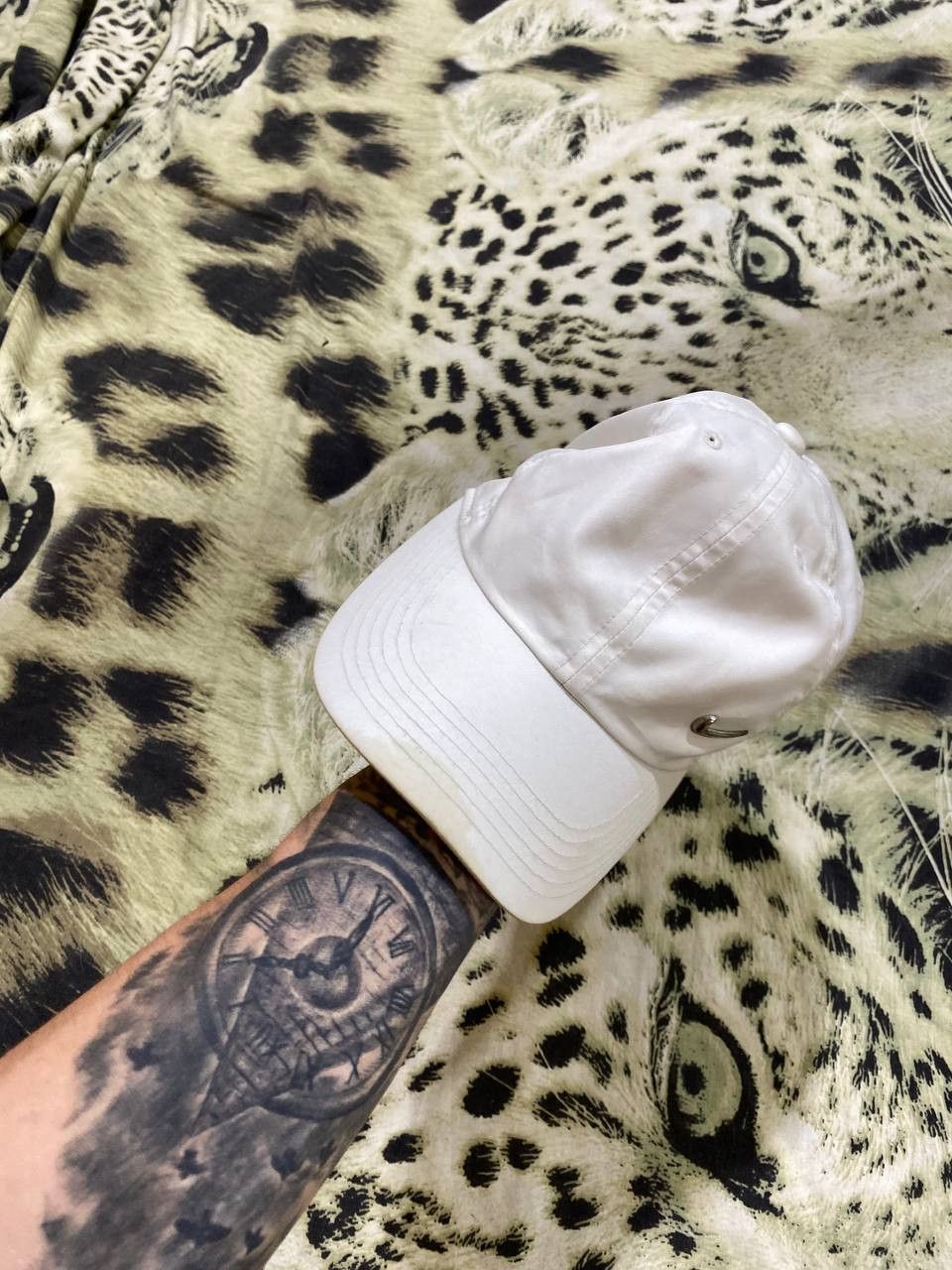 Nike white Hats Vintage metal logo Cap Nike Y2K streetwear Size ONE SIZE - 5 Thumbnail