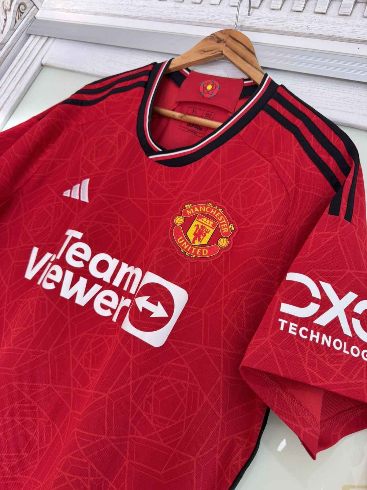 Adidas Manchester United 2023-2024 Home Soccer Jersey Football Kit Size US XL / EU 56 / 4 - 7 Thumbnail