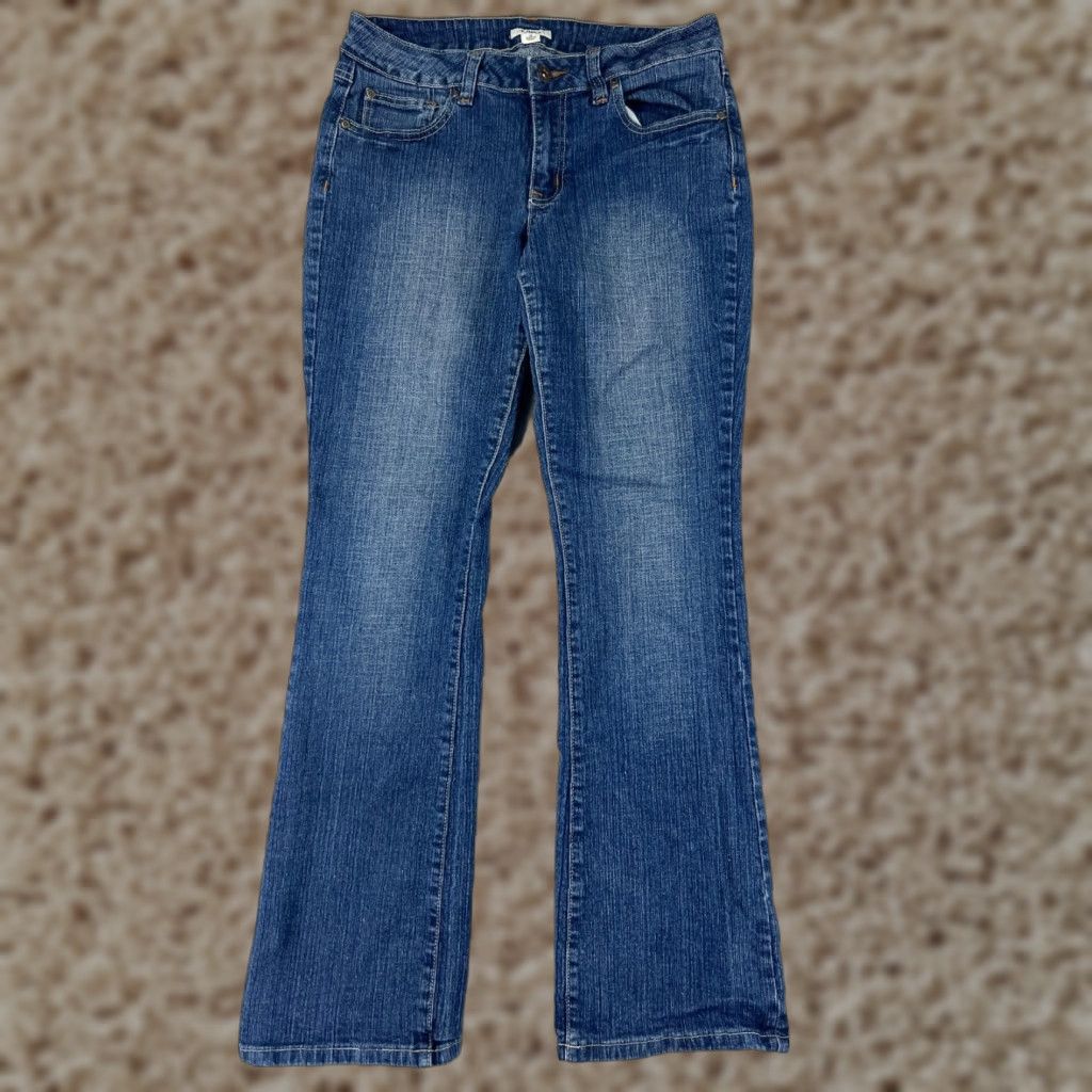 Vintage Cato Jeans Womens 12 Blue Denim Cotton Mid Rise Flared Embroidered 5-Pocket Distressed Stretch Low Rise Size 34" / US 12 / IT 48 - 1 Thumbnail