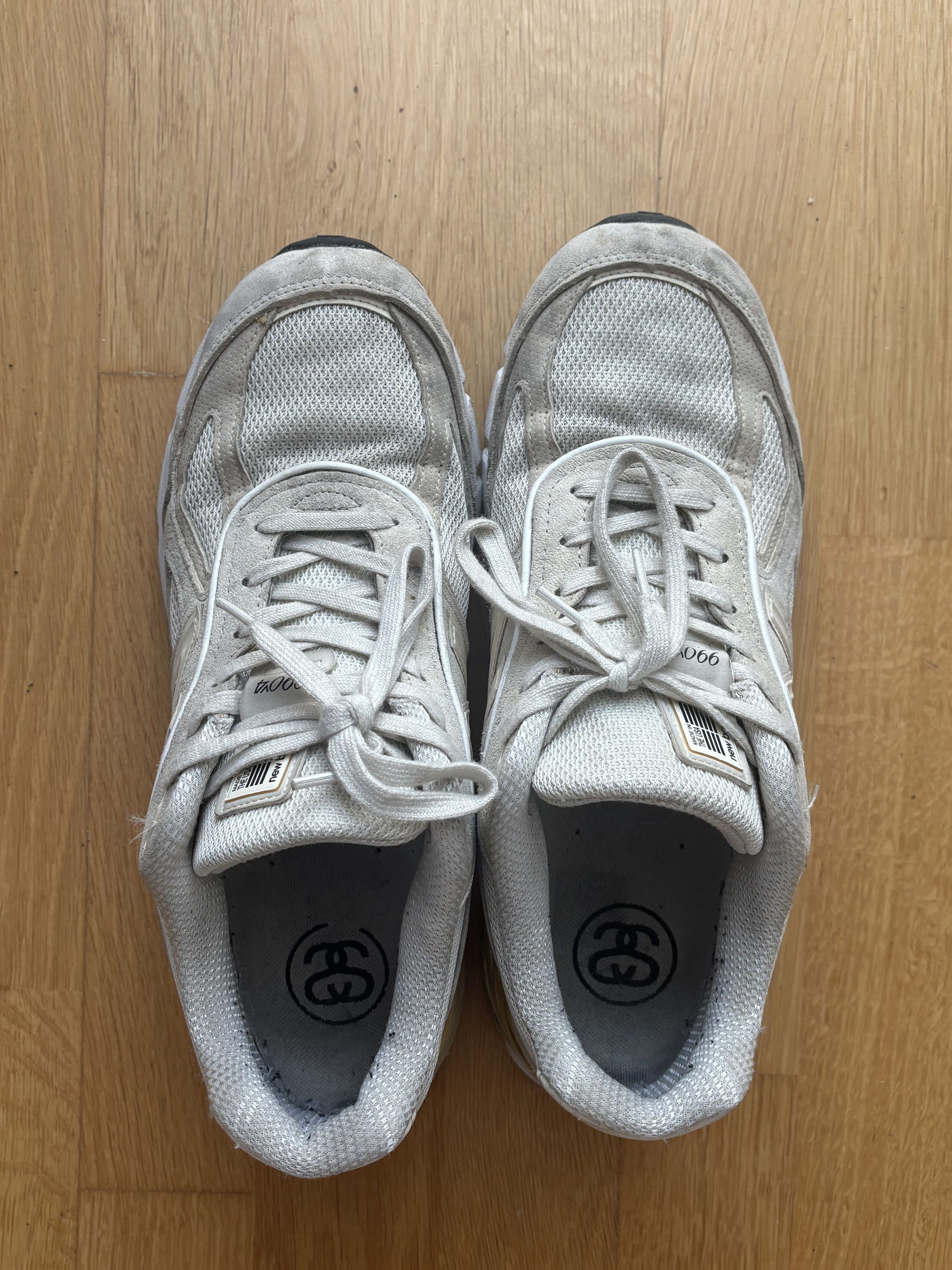 New Balance × Stussy STÜSSY NEW BALANCE 990V4 Cream Size US 11 / EU 44 - 5 Thumbnail