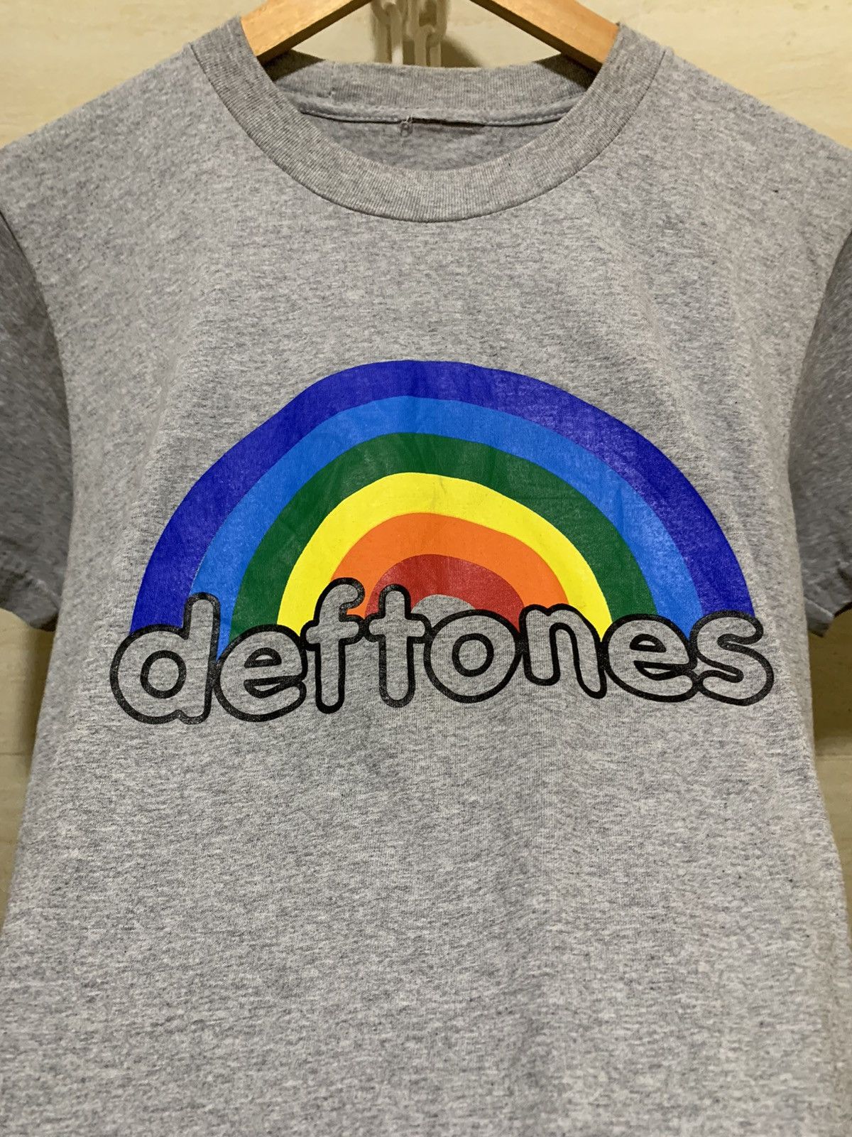 Band Tees vintage deftones rainbow logo tshirt Size US S / EU 44-46 / 1 - 2 Thumbnail