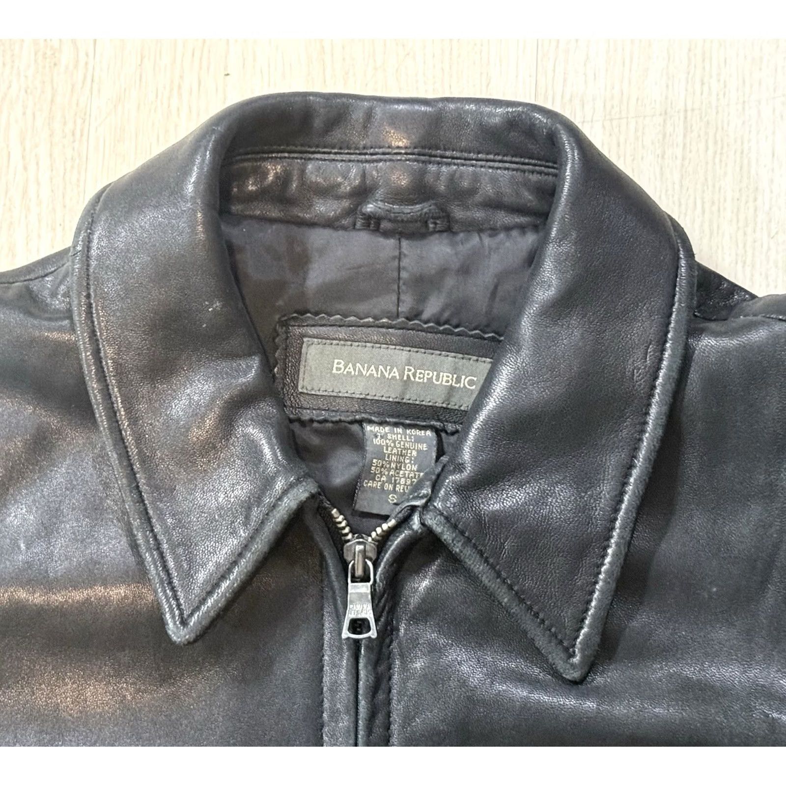 Banana Republic VINTAGE Banana Republic Leather Bomber Jacket Unisex Adults Small Black 90s Biker USA Western Hip Hop Rock | Jacket Size US S / EU 44-46 / 1 - 4 Thumbnail