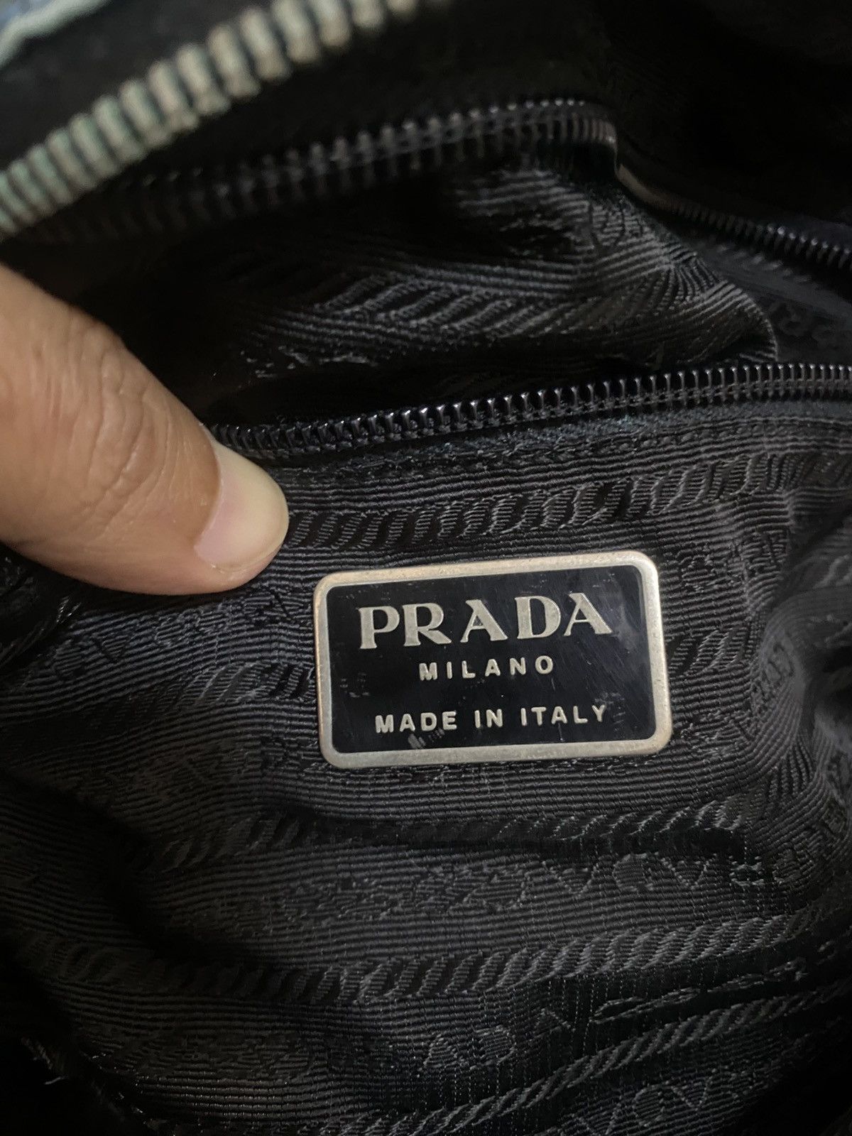 Prada Authentic Prada Tessuto Nyalon Tote Shoulder Bag Size ONE SIZE - 23 Thumbnail
