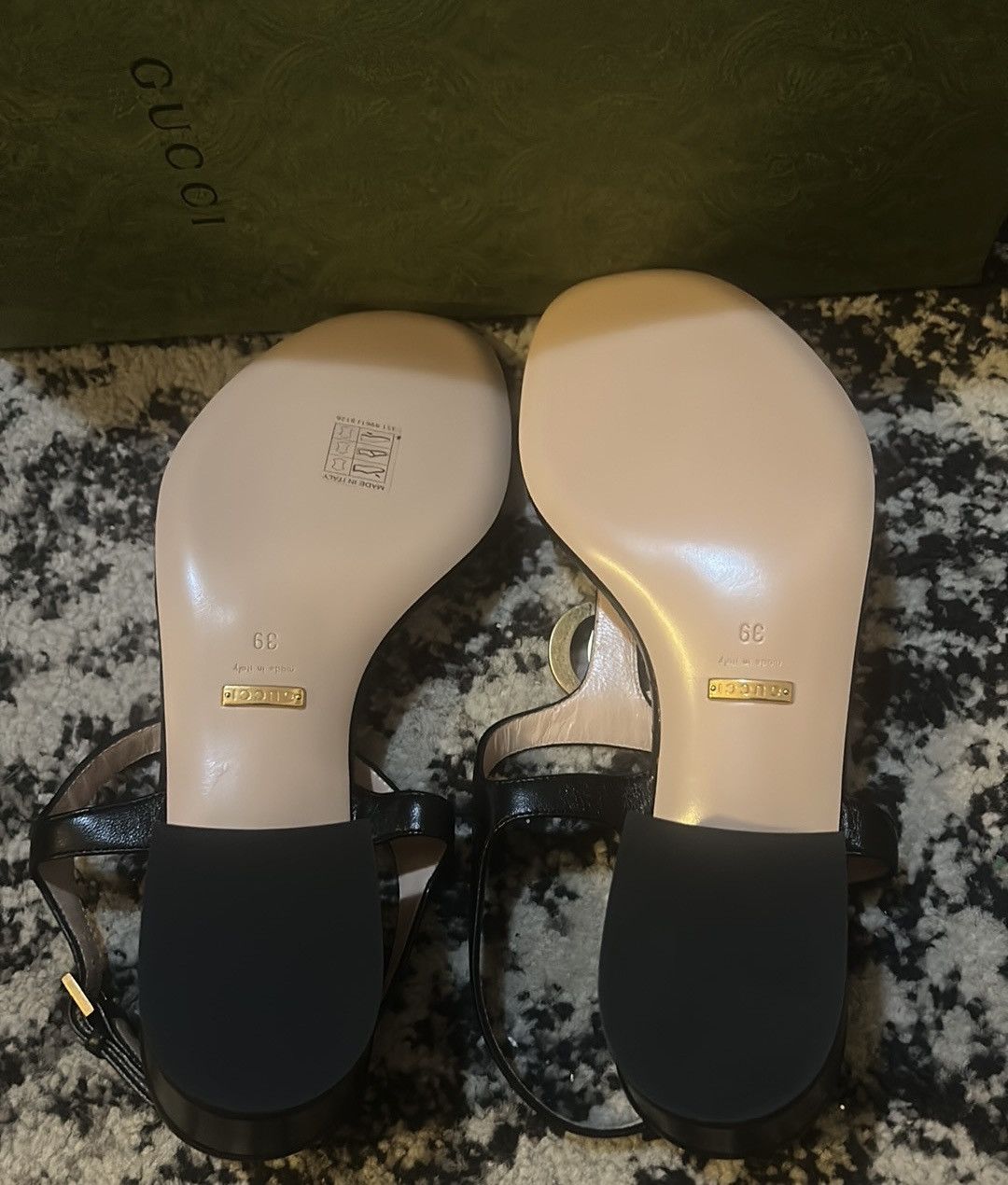 Gucci Gucci Double G Thong Sandal Nappa Black size 39 Size US 9 / IT 39 - 5 Thumbnail
