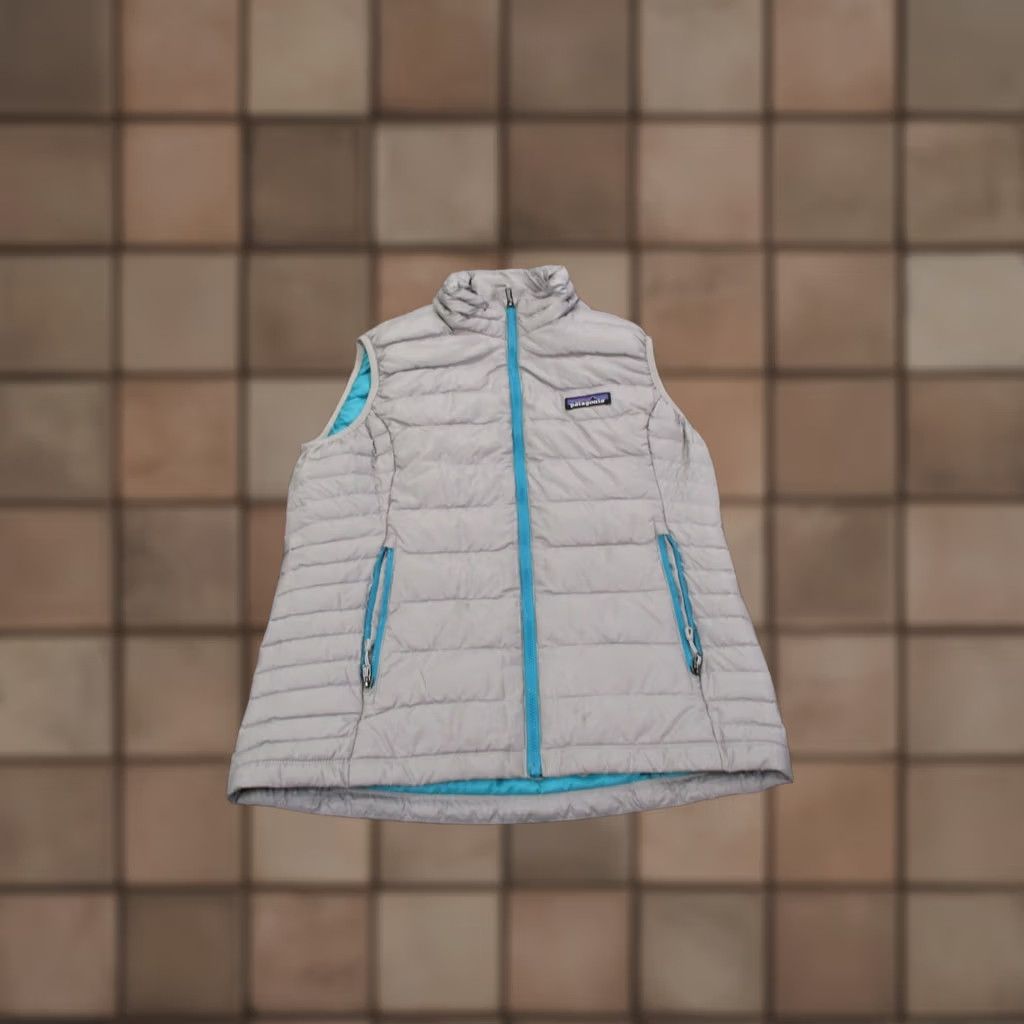 Patagonia Patagonia Vest Women's S Gray Down Puffer Quilted Zip Windproof Pockets Logo 90s Outdoor Casual Jacket Mens Womens Girls Size S / US 4 / IT 40 - 1 Thumbnail