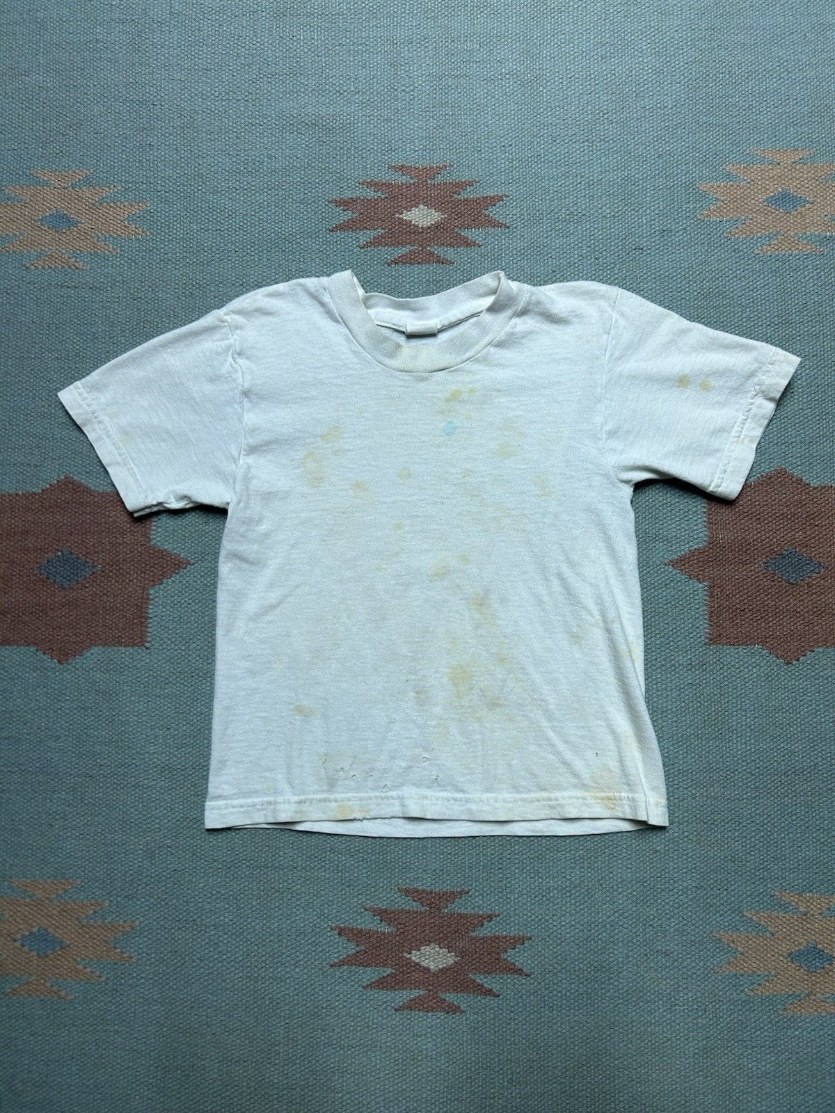Vintage Vtg blank white t shirt fruit loom distress kids M baby tee Size XS / US 0-2 / IT 36-38 - 1 Thumbnail