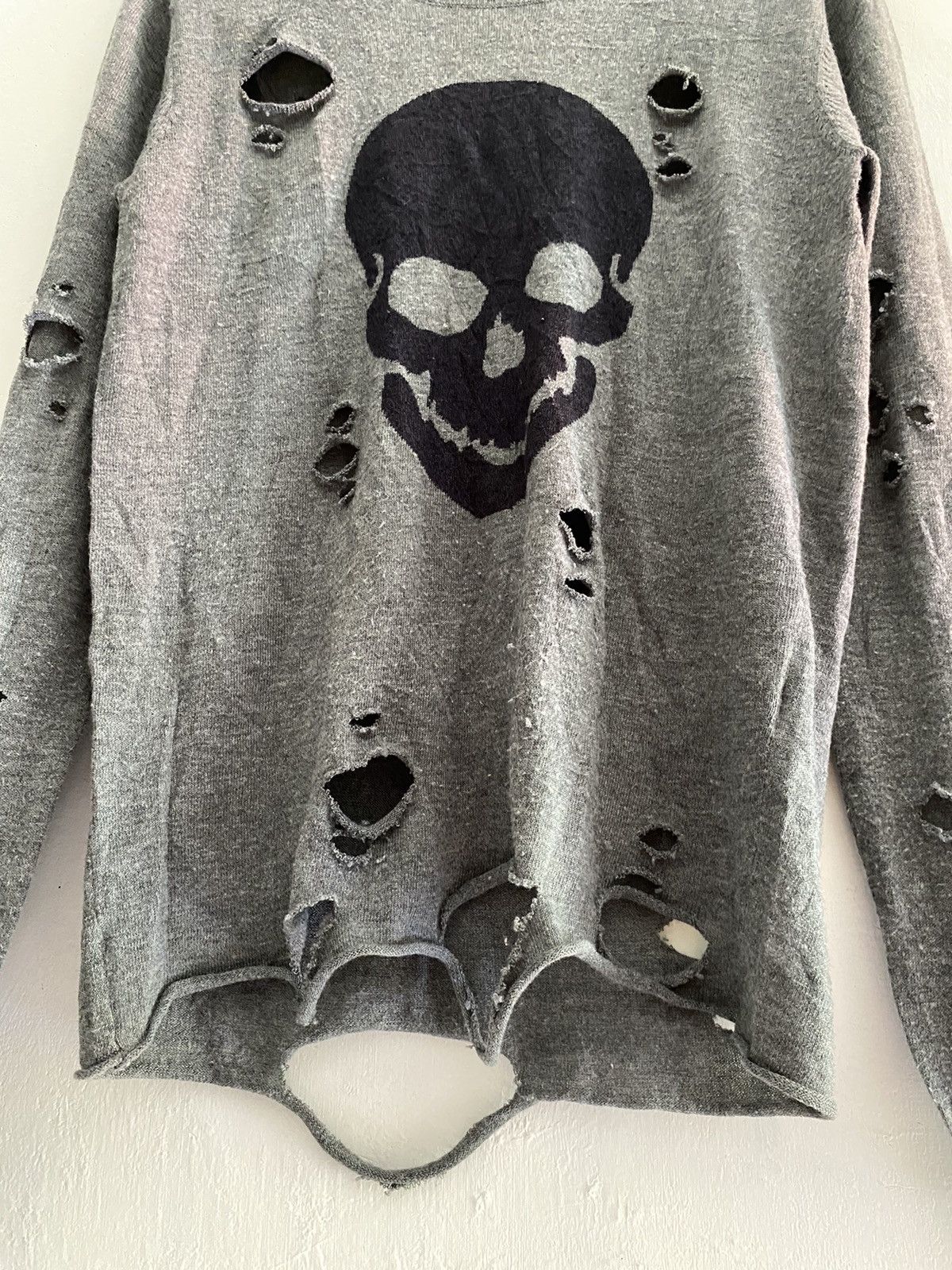 If Six Was Nine × Japanese Brand × Le Grande Bleu (L.G.B.) Yevs skull destroyed knit longsleeve Size US S / EU 44-46 / 1 - 3 Thumbnail