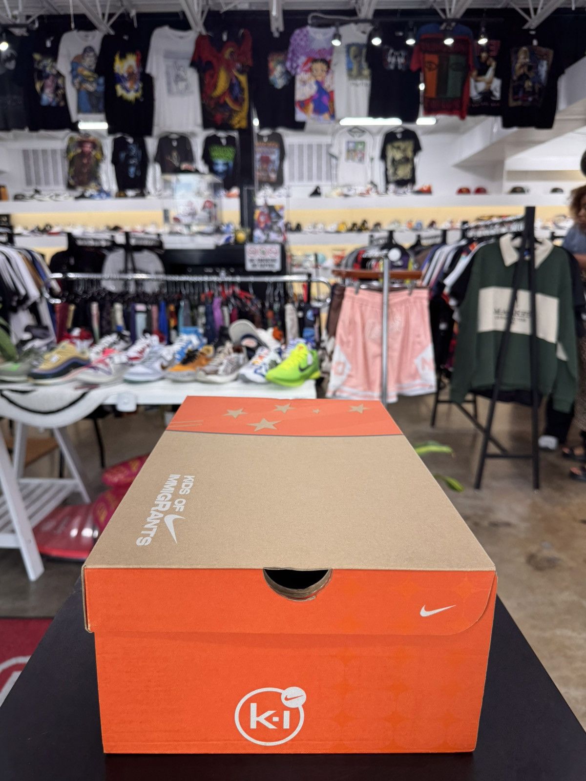 Nike Nike Air Max Sunder Kids of Immigrants Sun Down Sz 13 (2024) Size US 13 / EU 46 - 13 Thumbnail