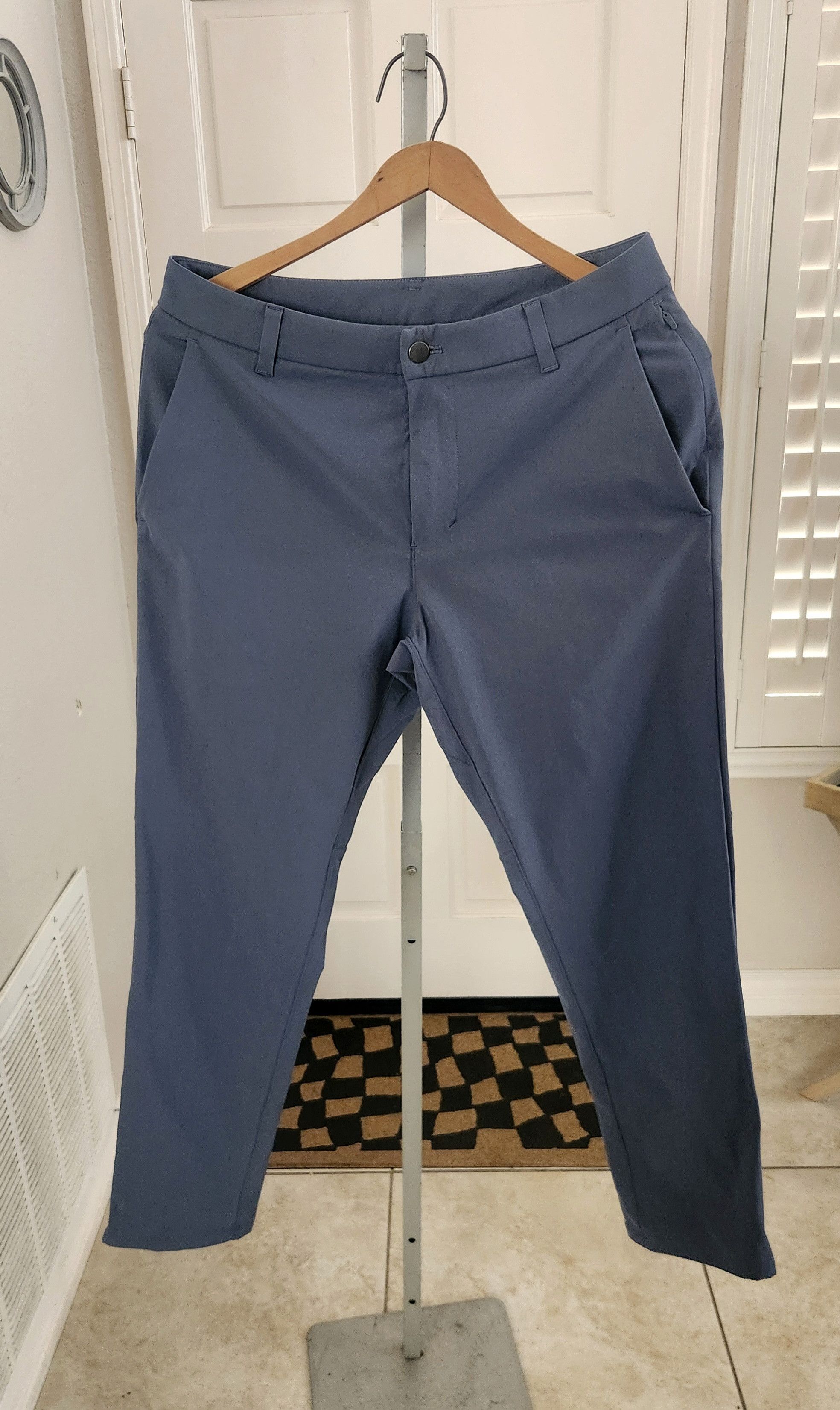 Lululemon Lululemon Commission Pant Slim Light Ink Blue 31 Size US 31 - 1 Thumbnail