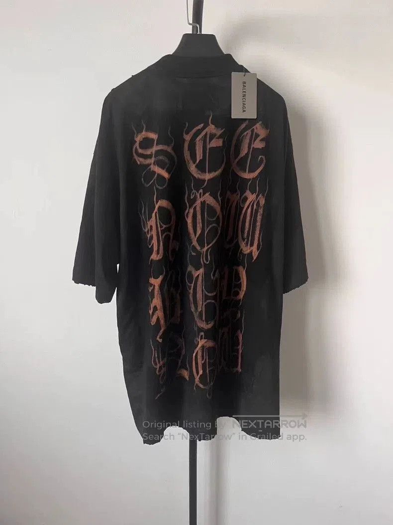 Balenciaga Balenciaga Distressed Sanskrit Short Sleeve Tee. Size US XXS / EU 40 - 1 Thumbnail