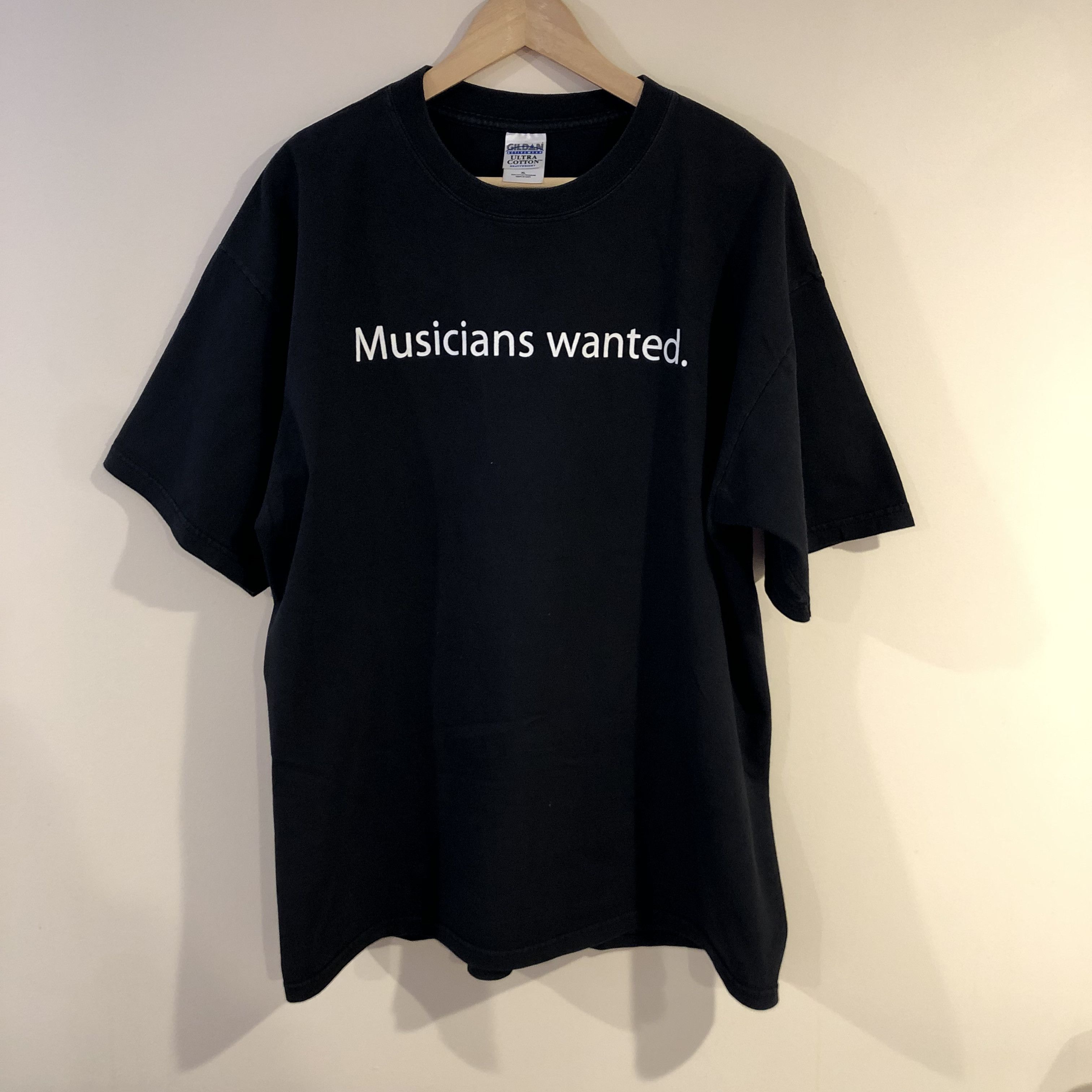 Apple 2004 MacWorld 'Introducing Garageband' Musicians Wanted Tee Size US XL / EU 56 / 4 - 1 Thumbnail
